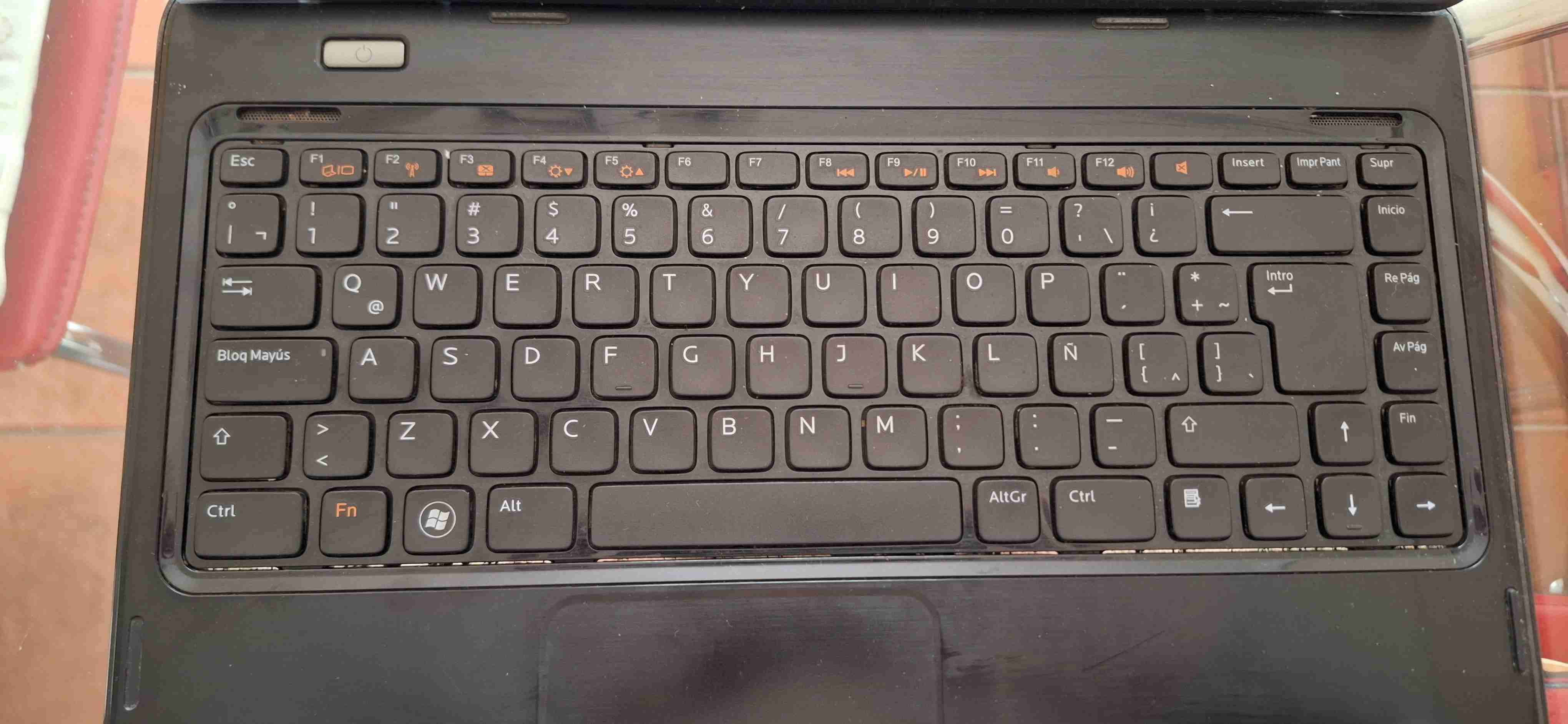 Pantalla de computadora Dell Inspiron - miniatura 2