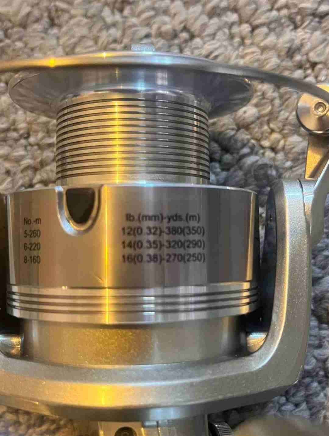 Lote de Pesca + Carrete Spinning LY4000 (Nuevo) - miniatura 4