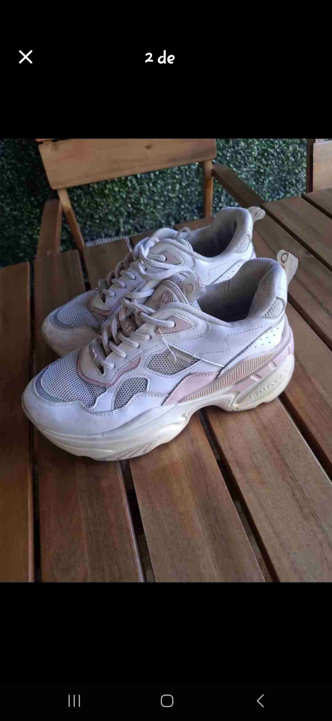 Zapatillas blancas y rosas cmoran