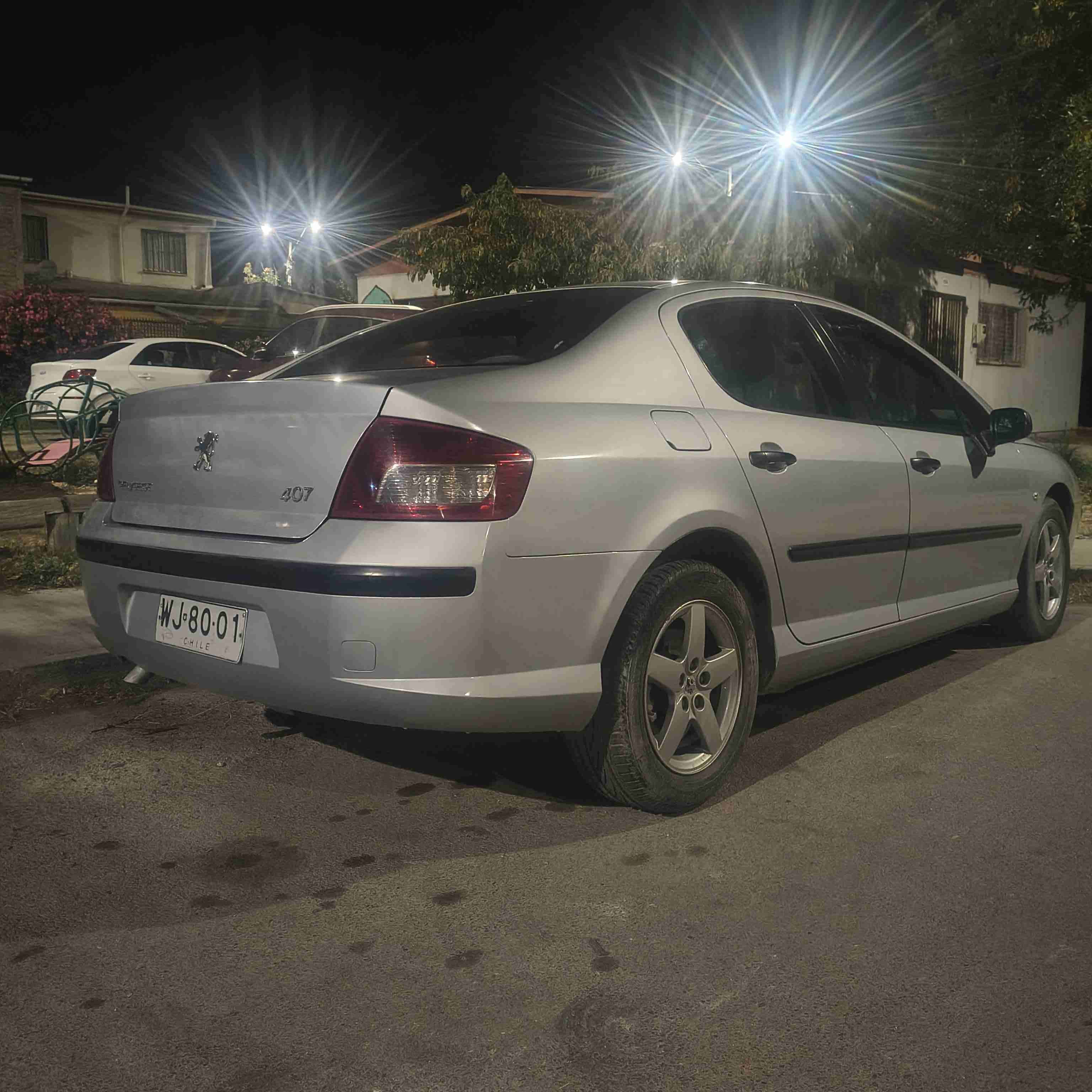 Auto Peugeot 407 usado - miniatura 6