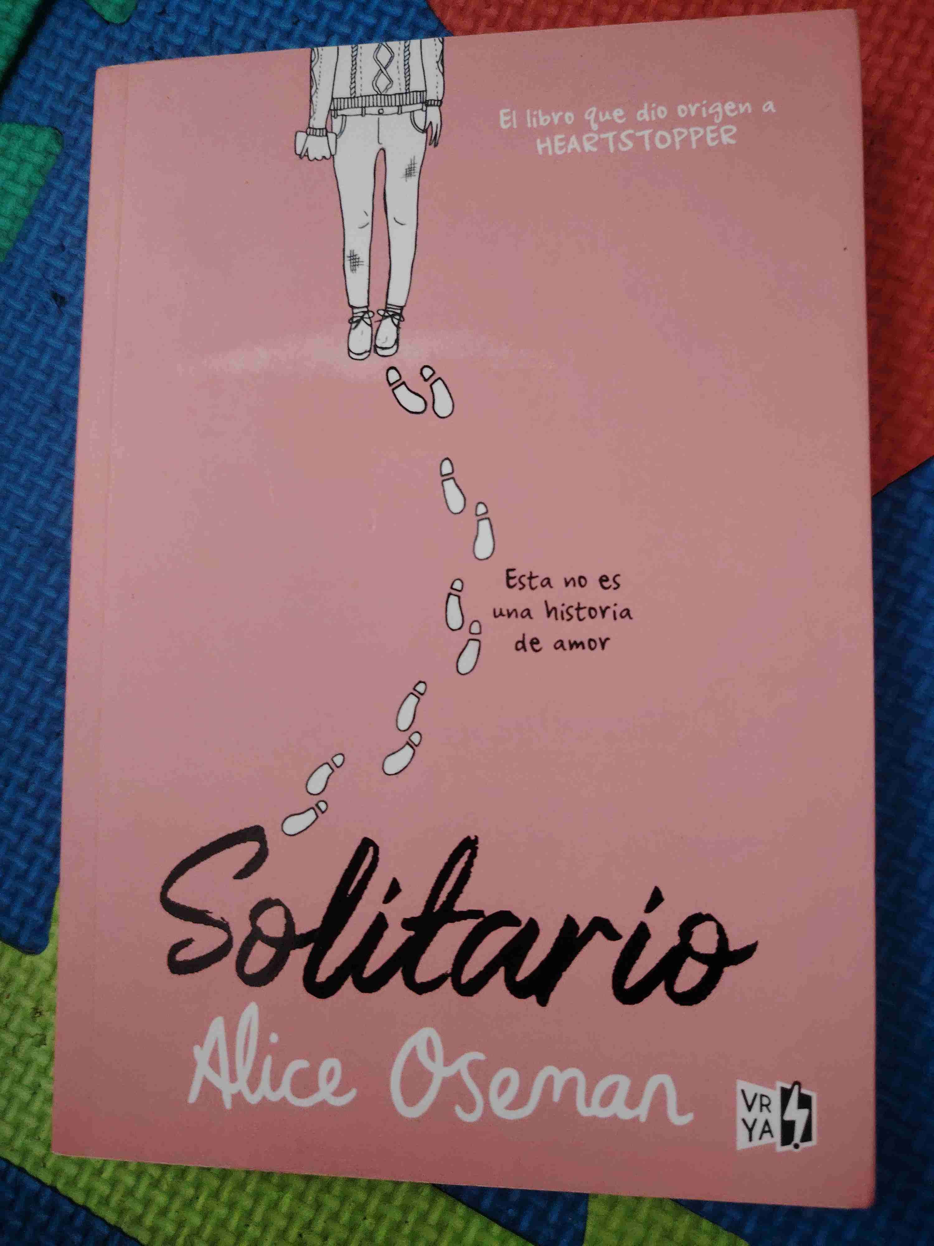 Libro Solitario de Alice Oseman