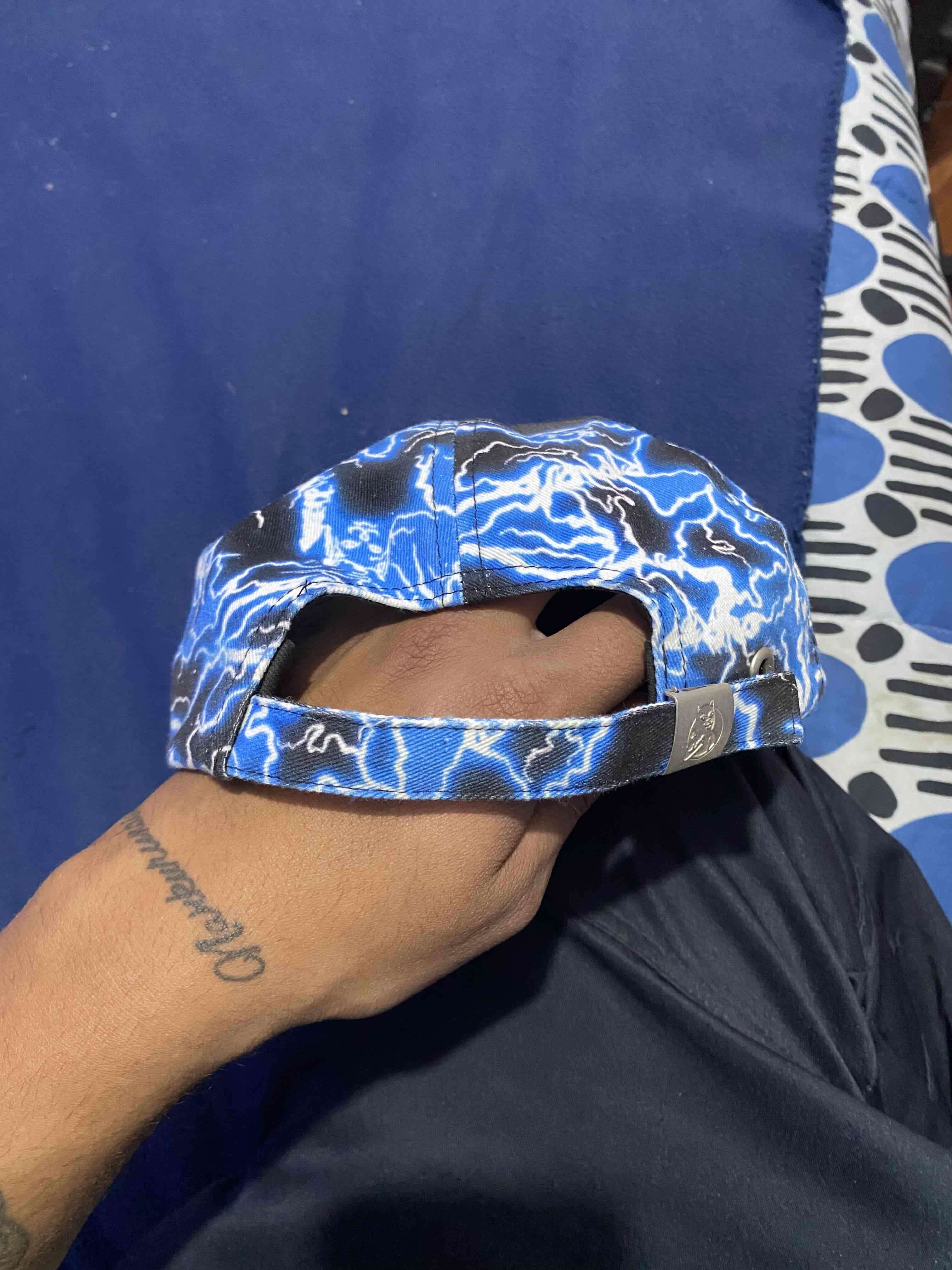 Gorra estampada azul electrico ripndip - miniatura 4