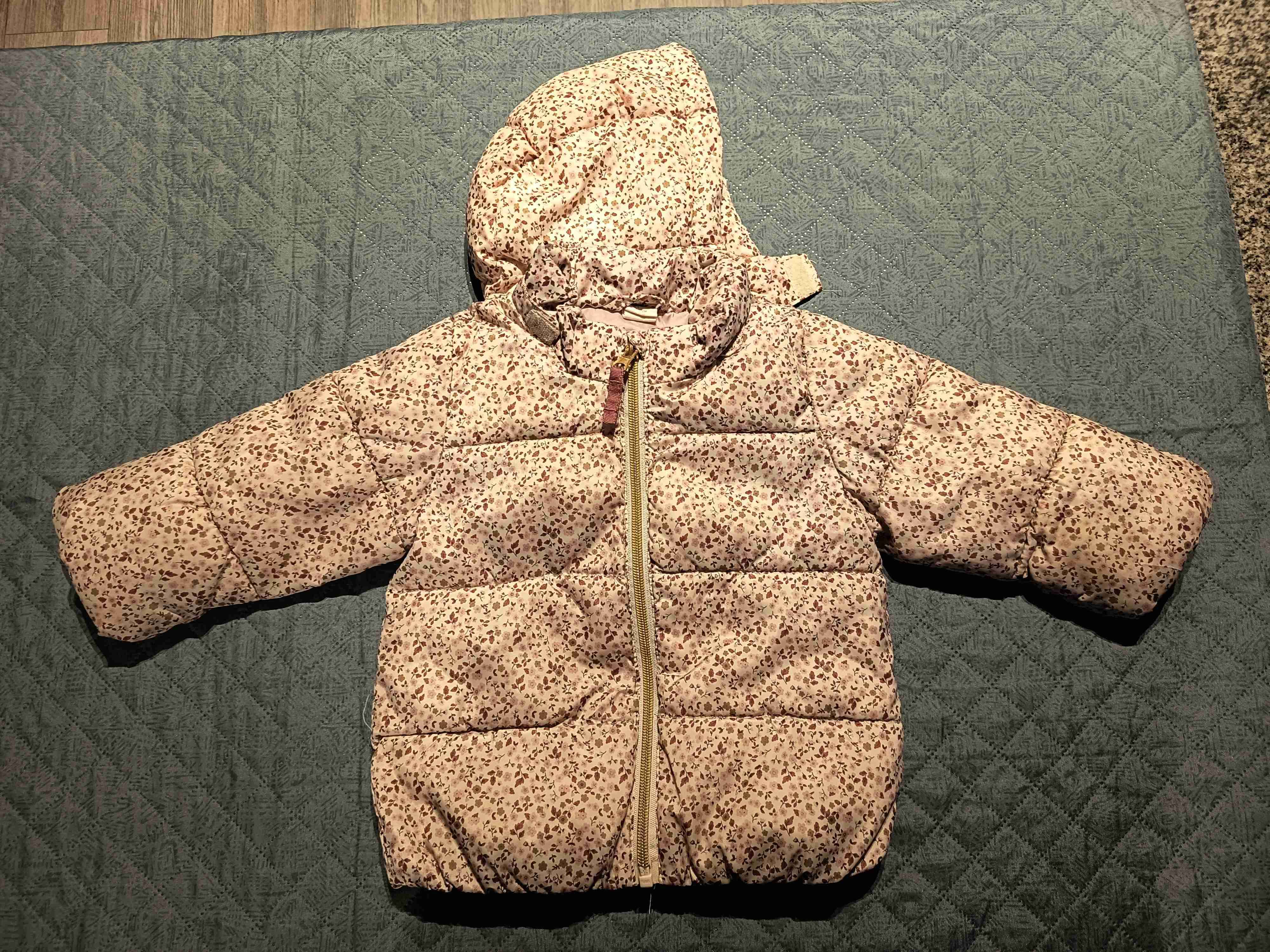 Chaqueta infantil con capucha