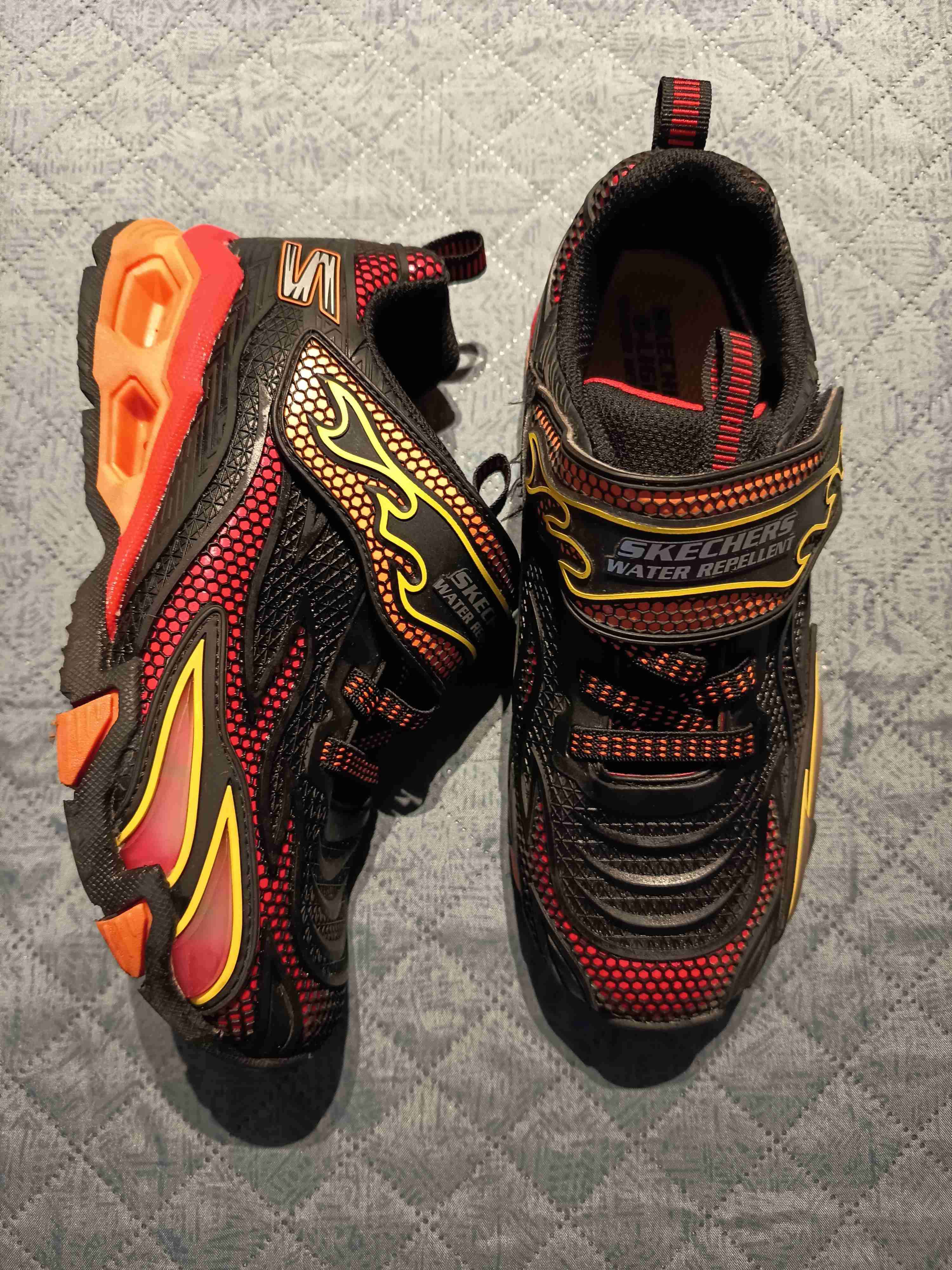 Zapatillas Skechers water repellent