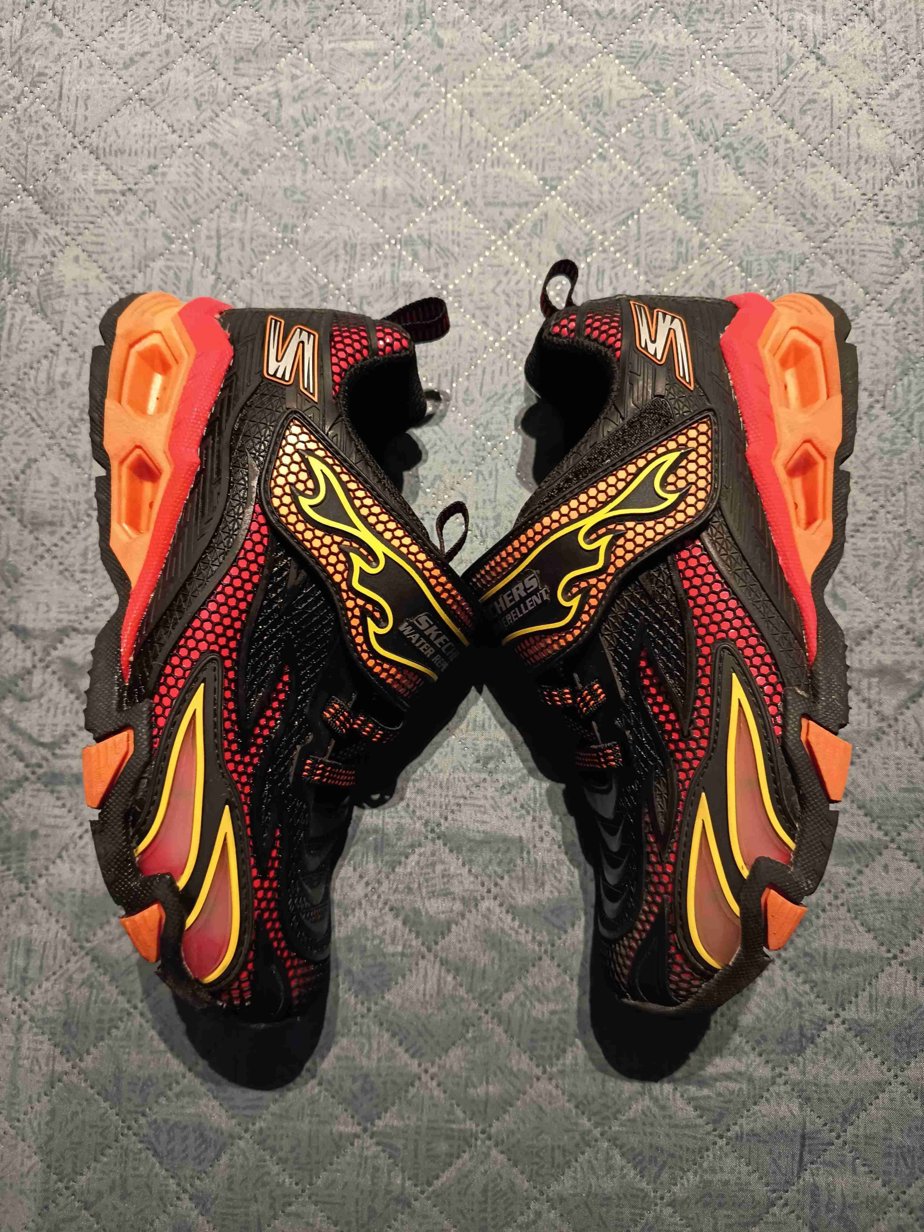 Zapatillas Skechers water repellent - miniatura 2