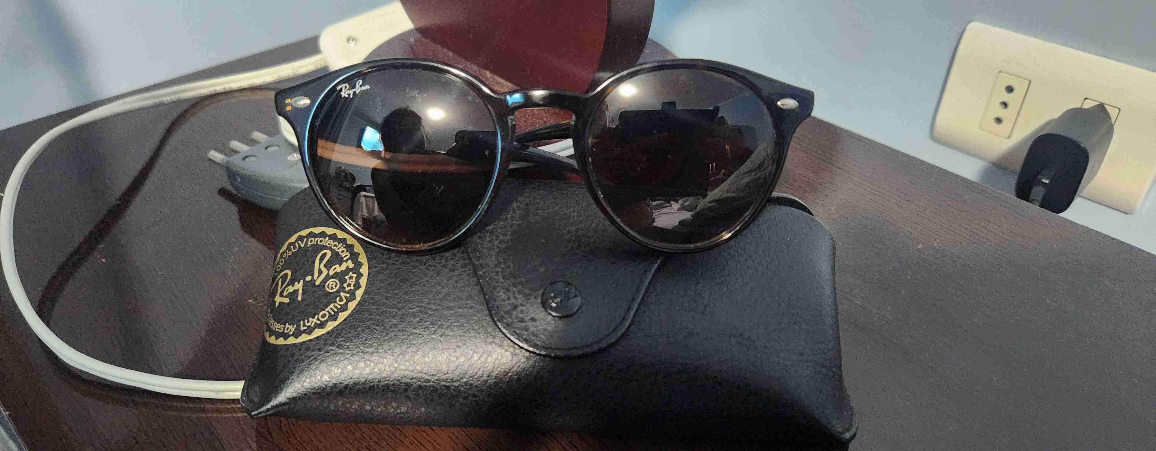 Lentes de sol Guess blancos - miniatura 3