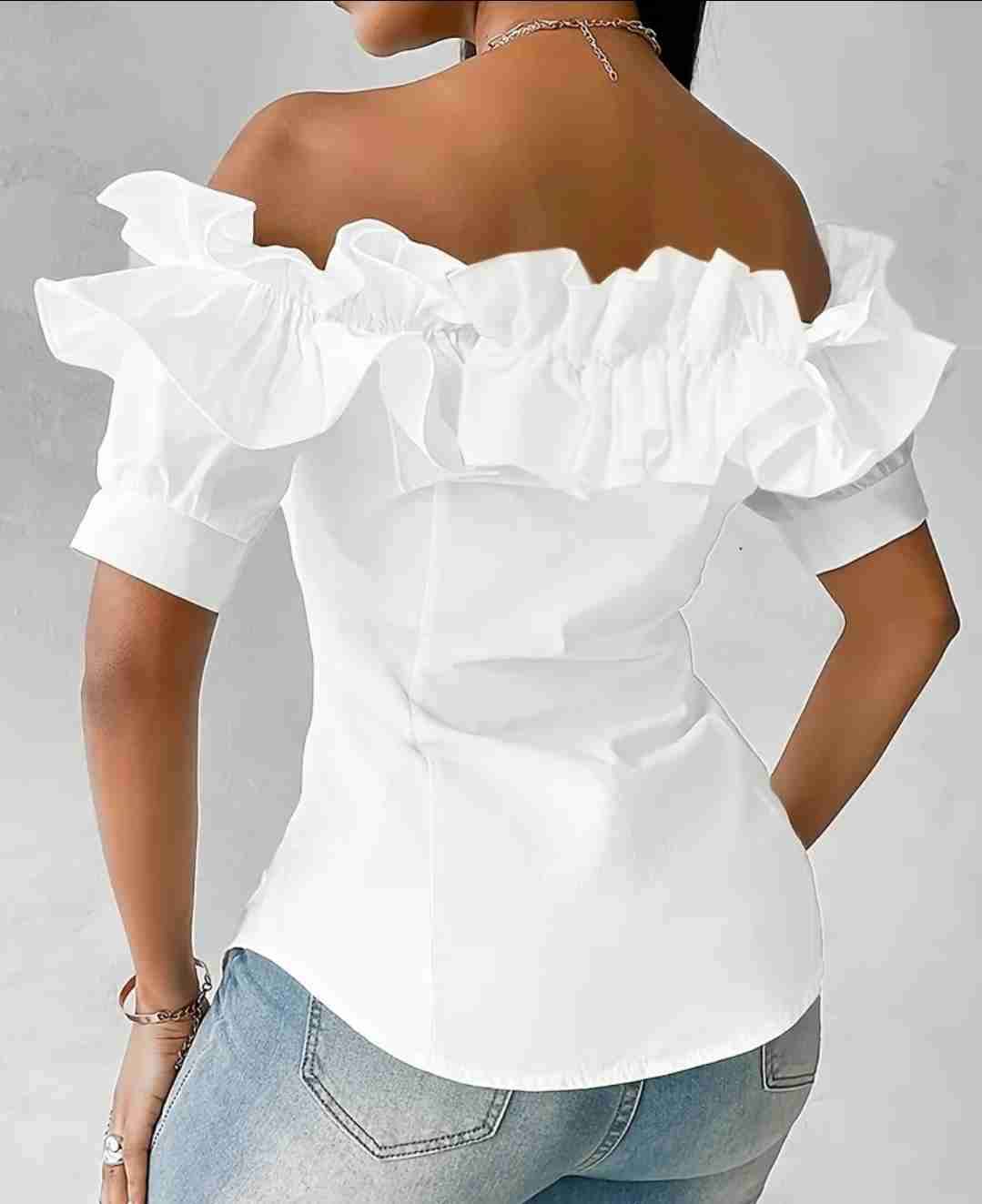Blusa blanca con volantes nueva talla M/L - miniatura 2