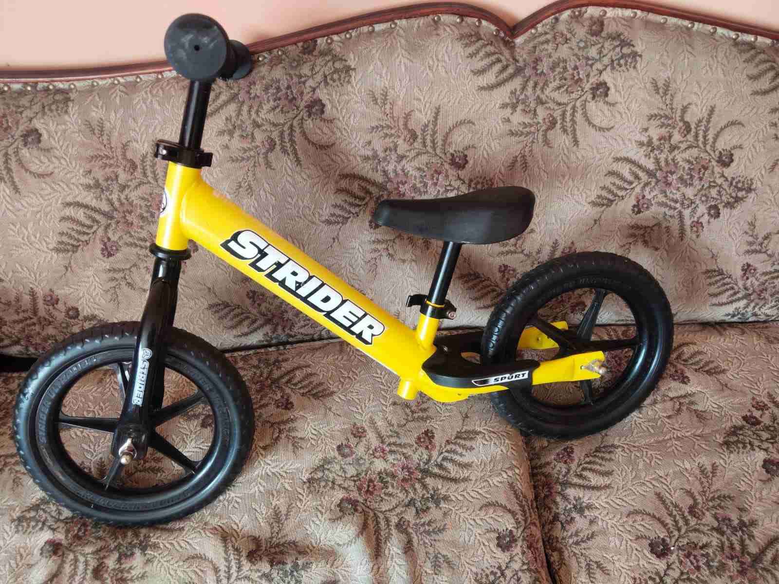 Bicicleta Strider amarilla - miniatura 3