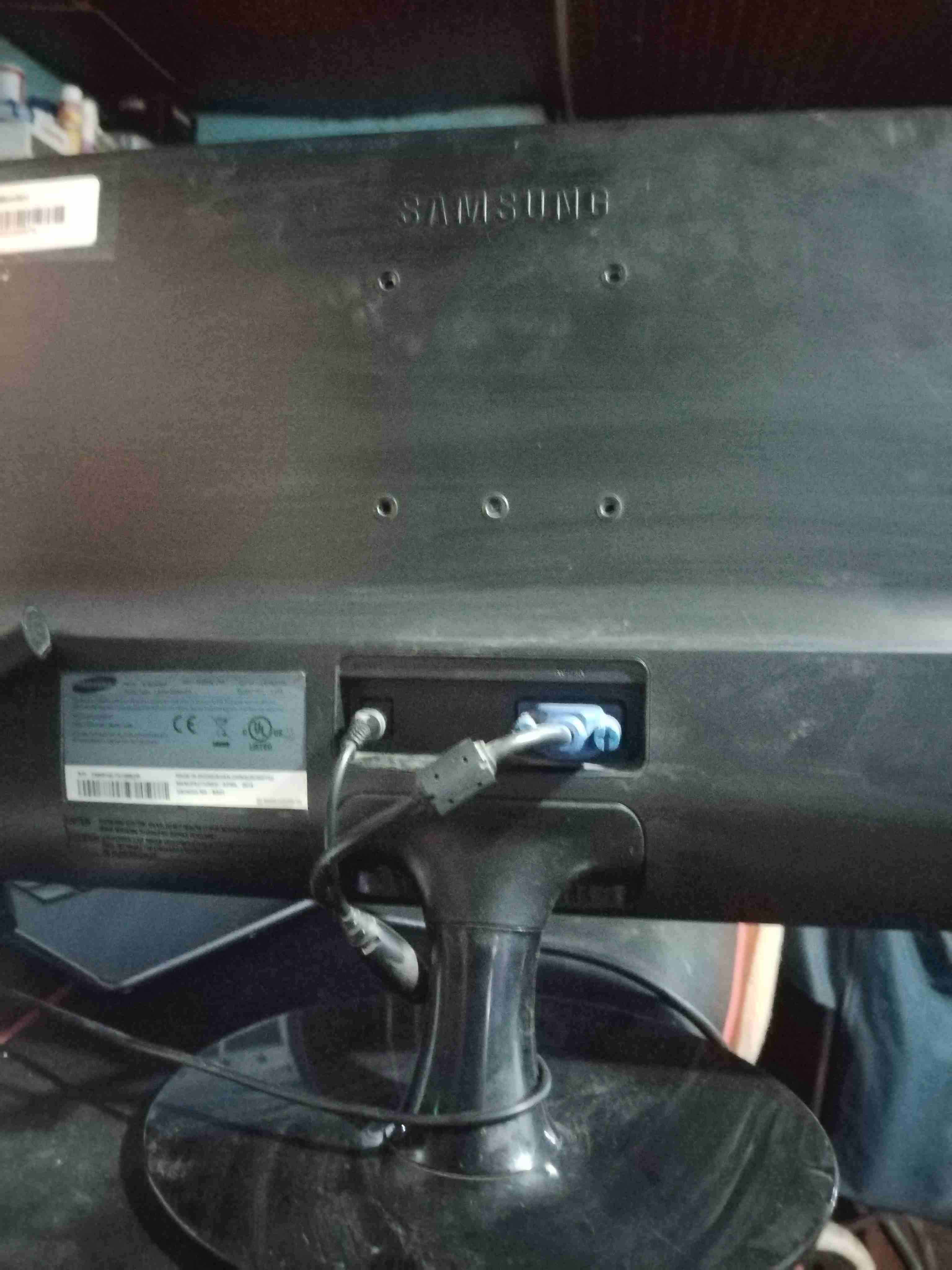 Monitor Samsung FHD - miniatura 4