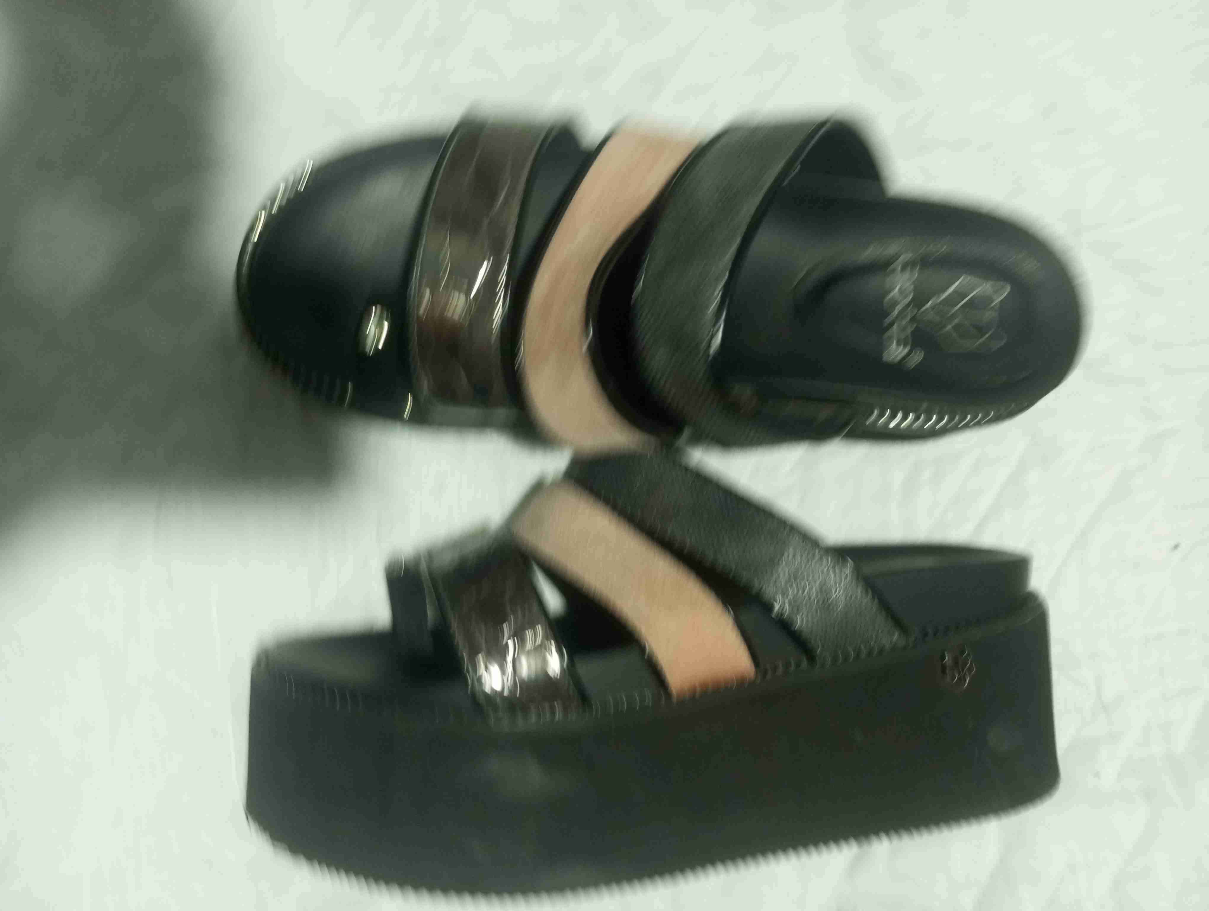 Zapatos tacón verde y blanco - miniatura 2