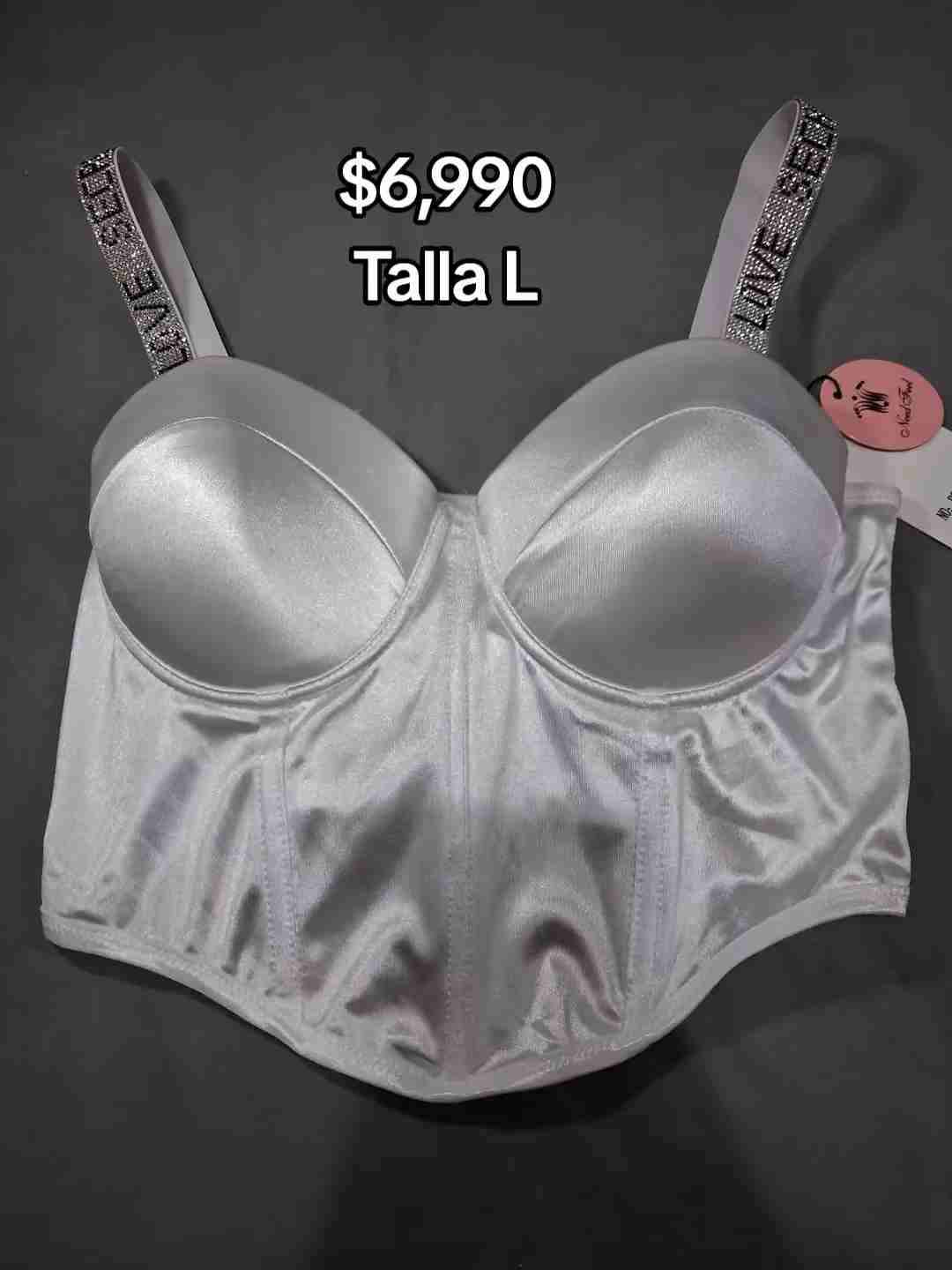 Top blanco con tirantes brillantes