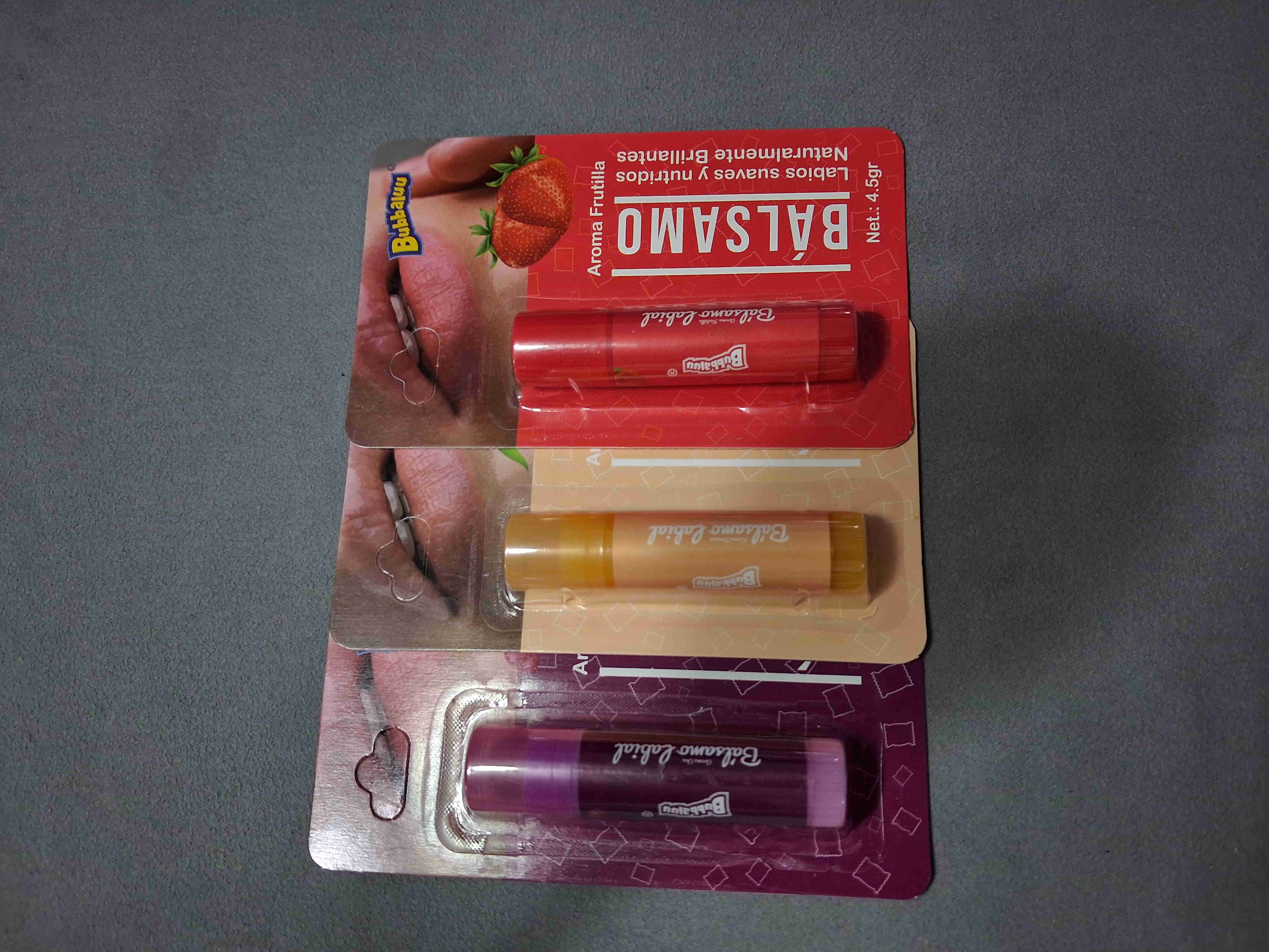 Balsamó labial de muchos sabores