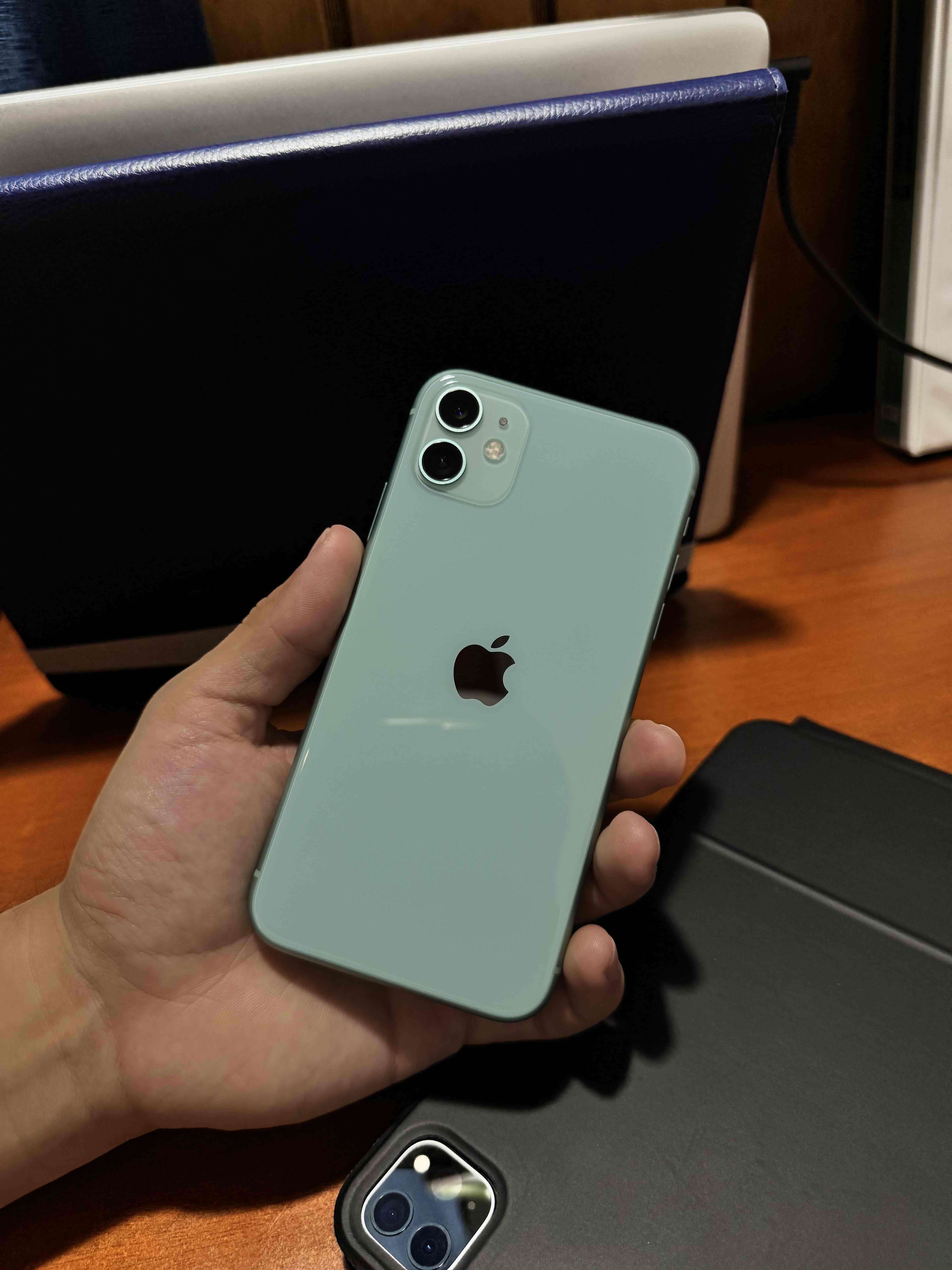iPhone 11 en excelente estado IMPECABLE.