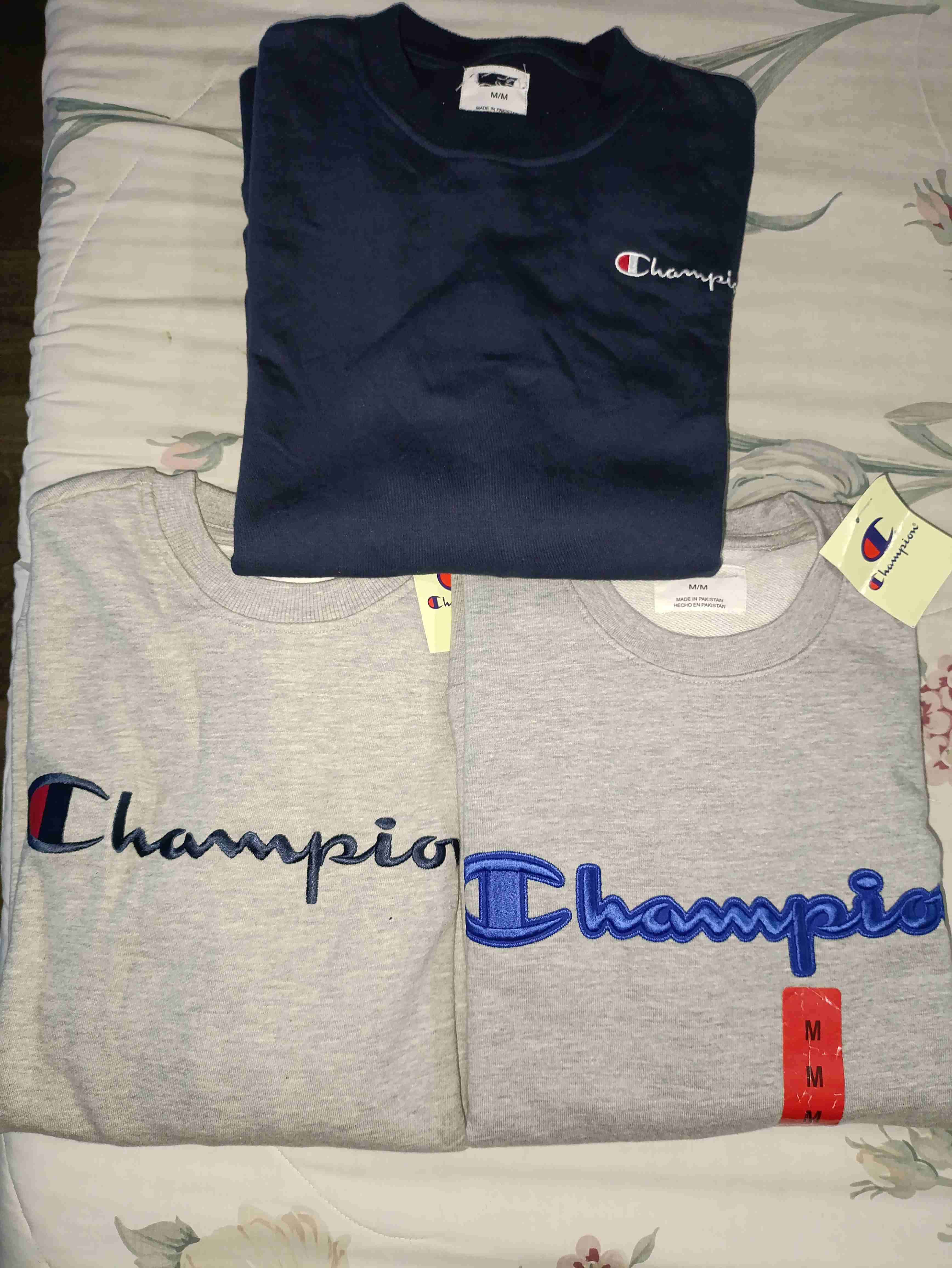 Polerones Champion en colores variados  Talla M