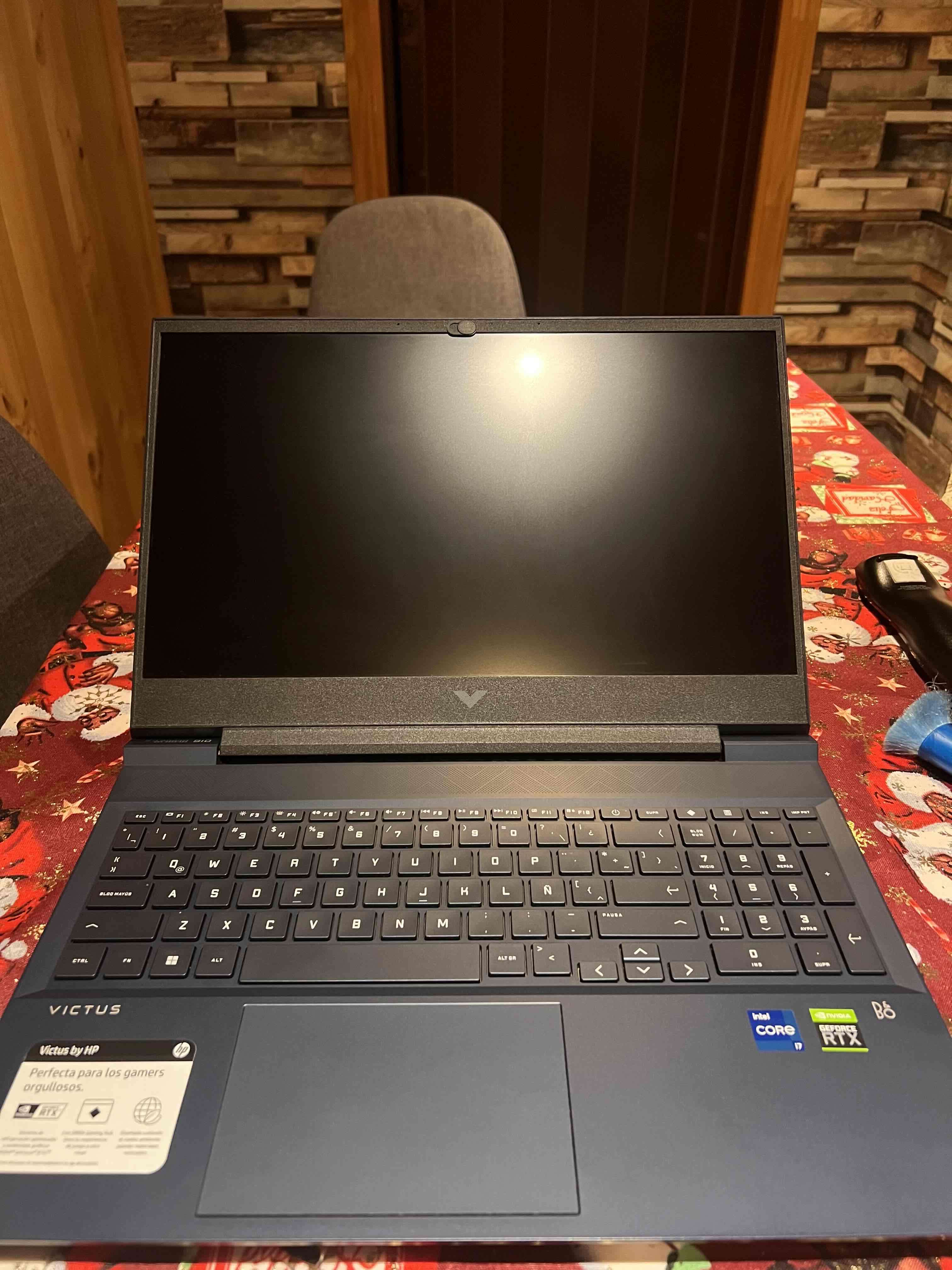 Notebook HP Victus azul - miniatura 4