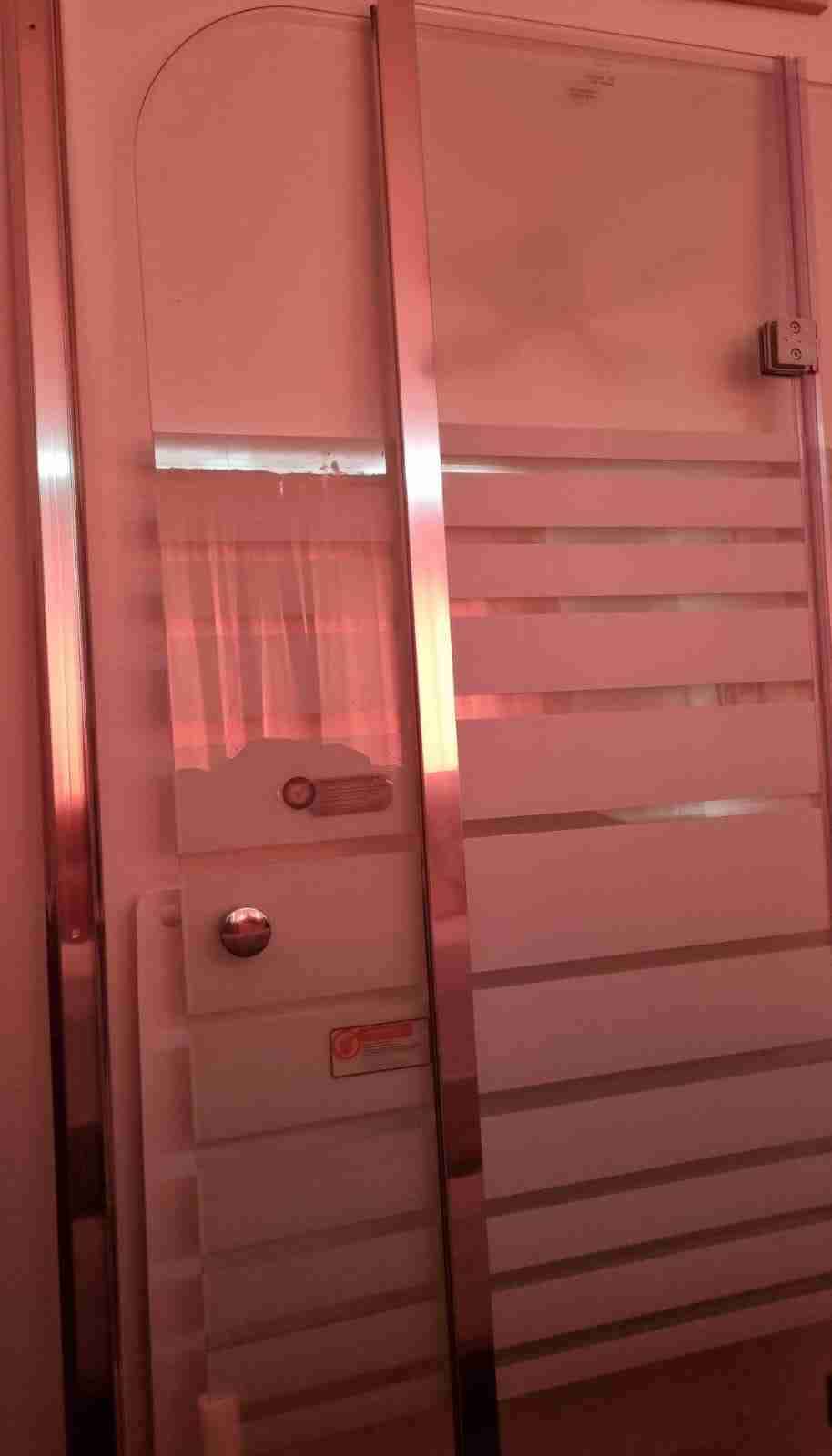 Puerta de vidrio para bañera - 2