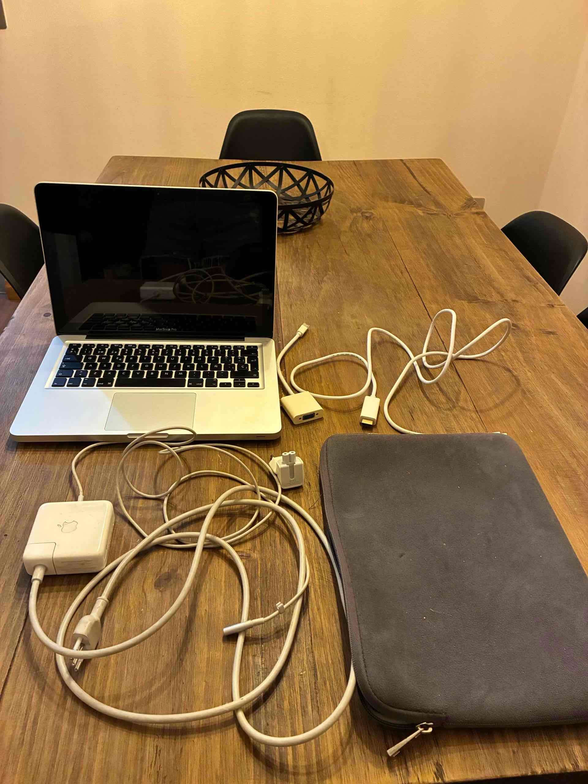 Laptop Apple MacBook usada Pro 13 - miniatura 3