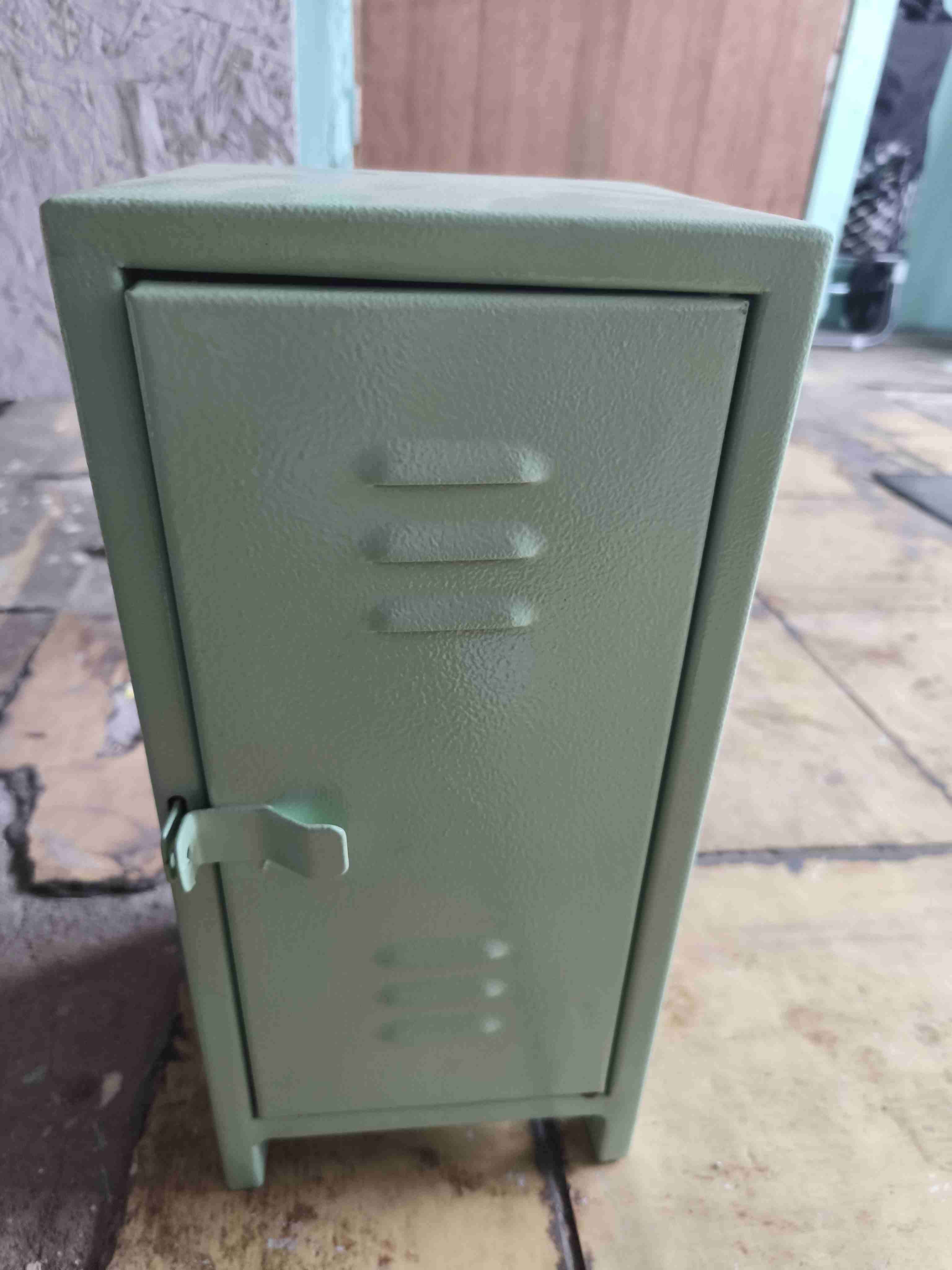Mini casillero metálico verde