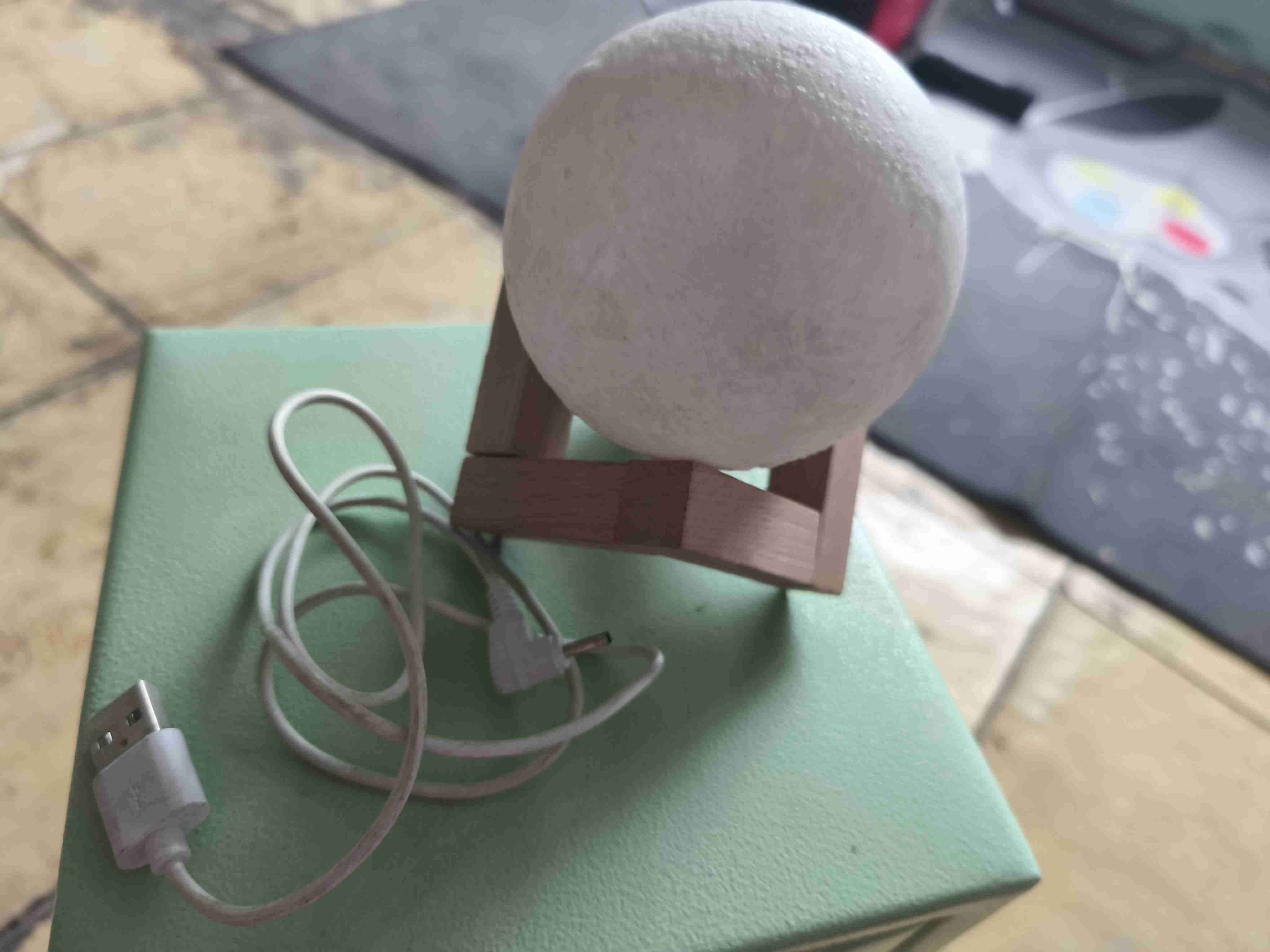 Lámpara LED luna con base - miniatura 3