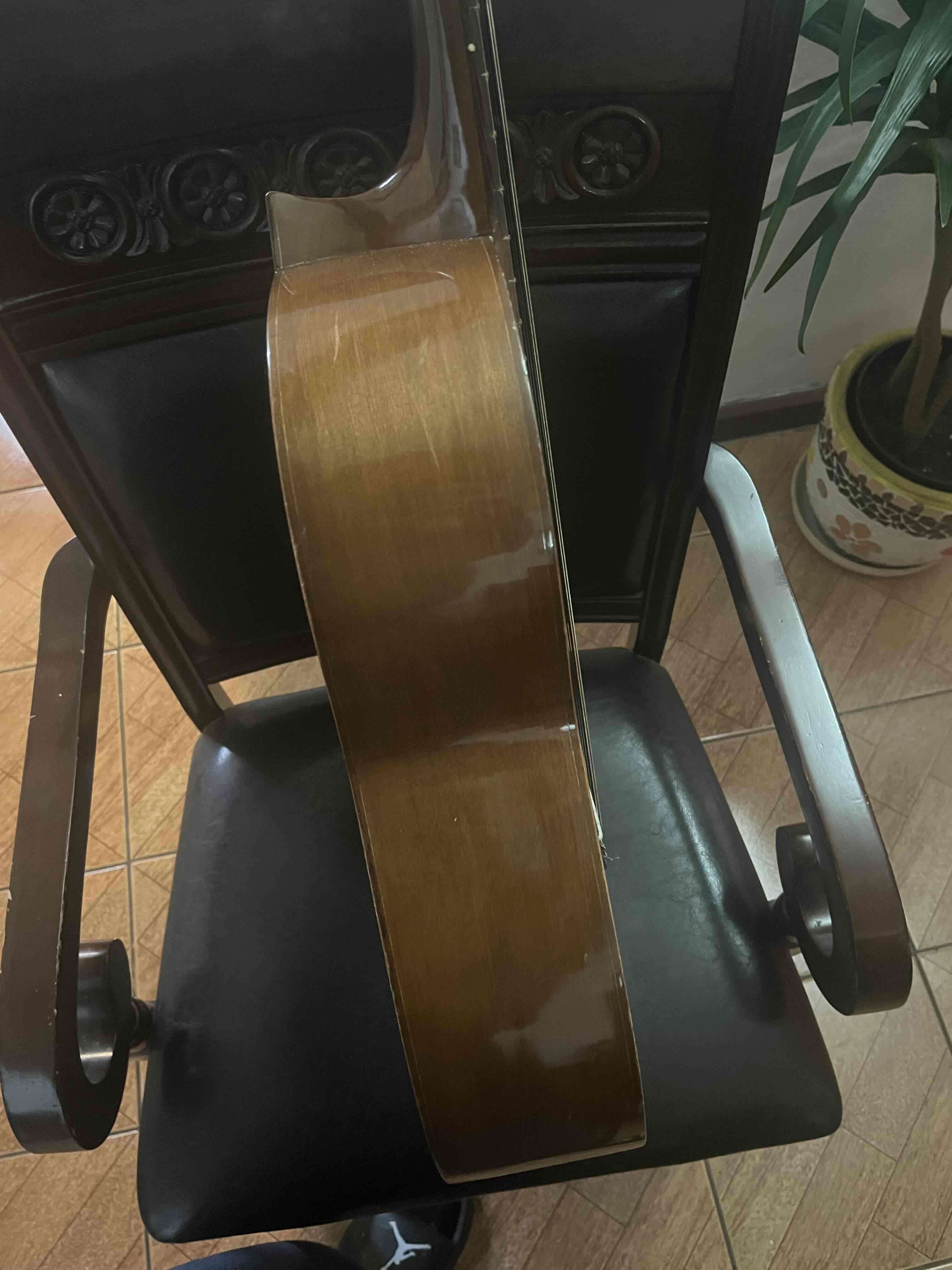 Guitarra acústica clásica - miniatura 4