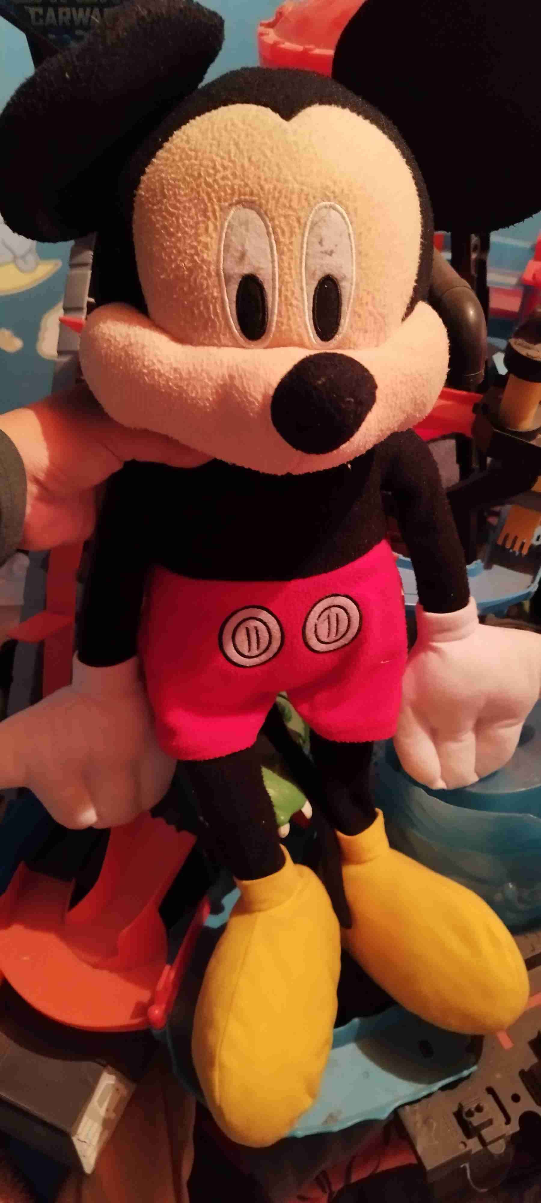 Peluche de personaje famoso