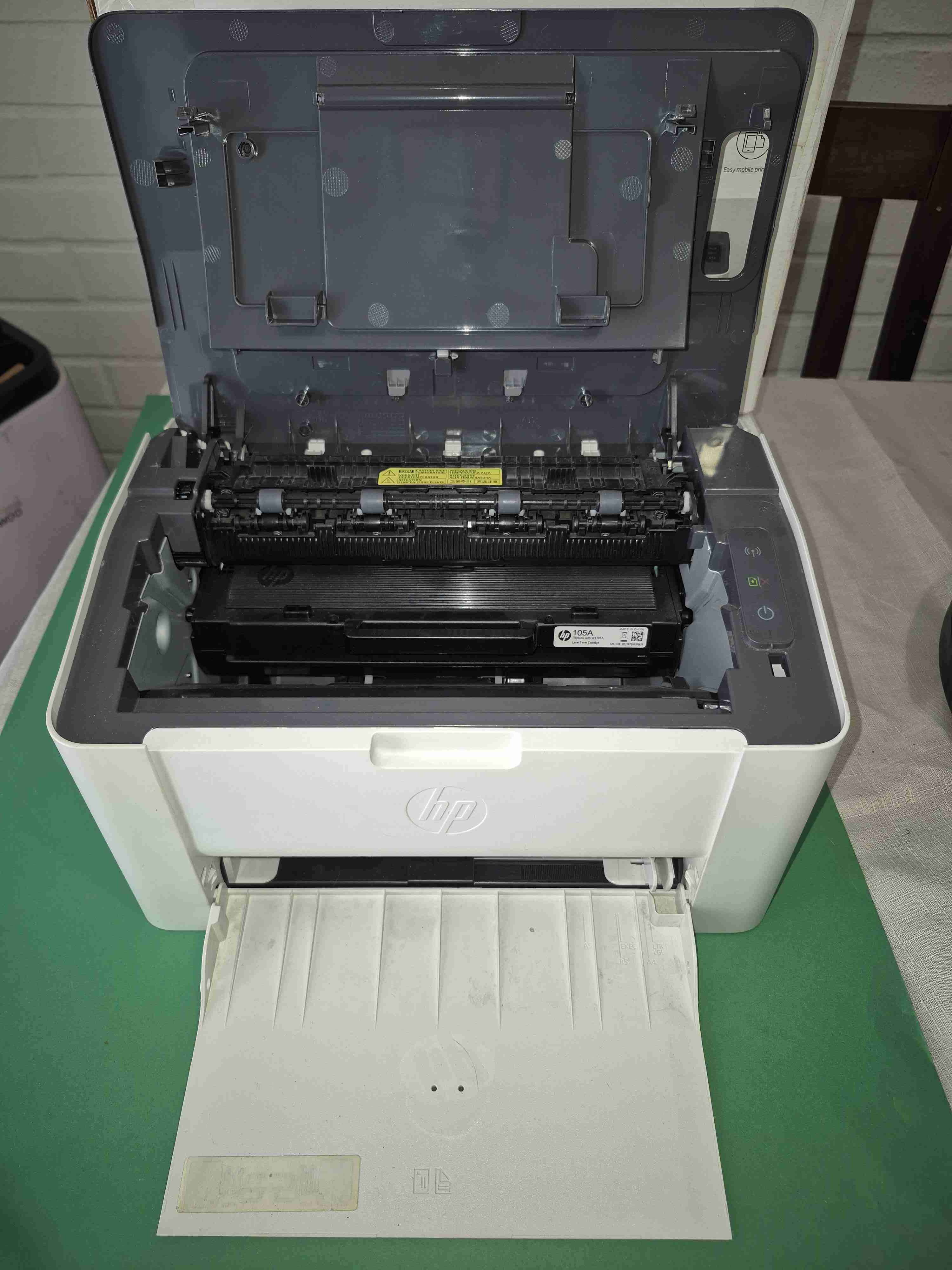 Impresora láser HP 107w Wifi - miniatura 2