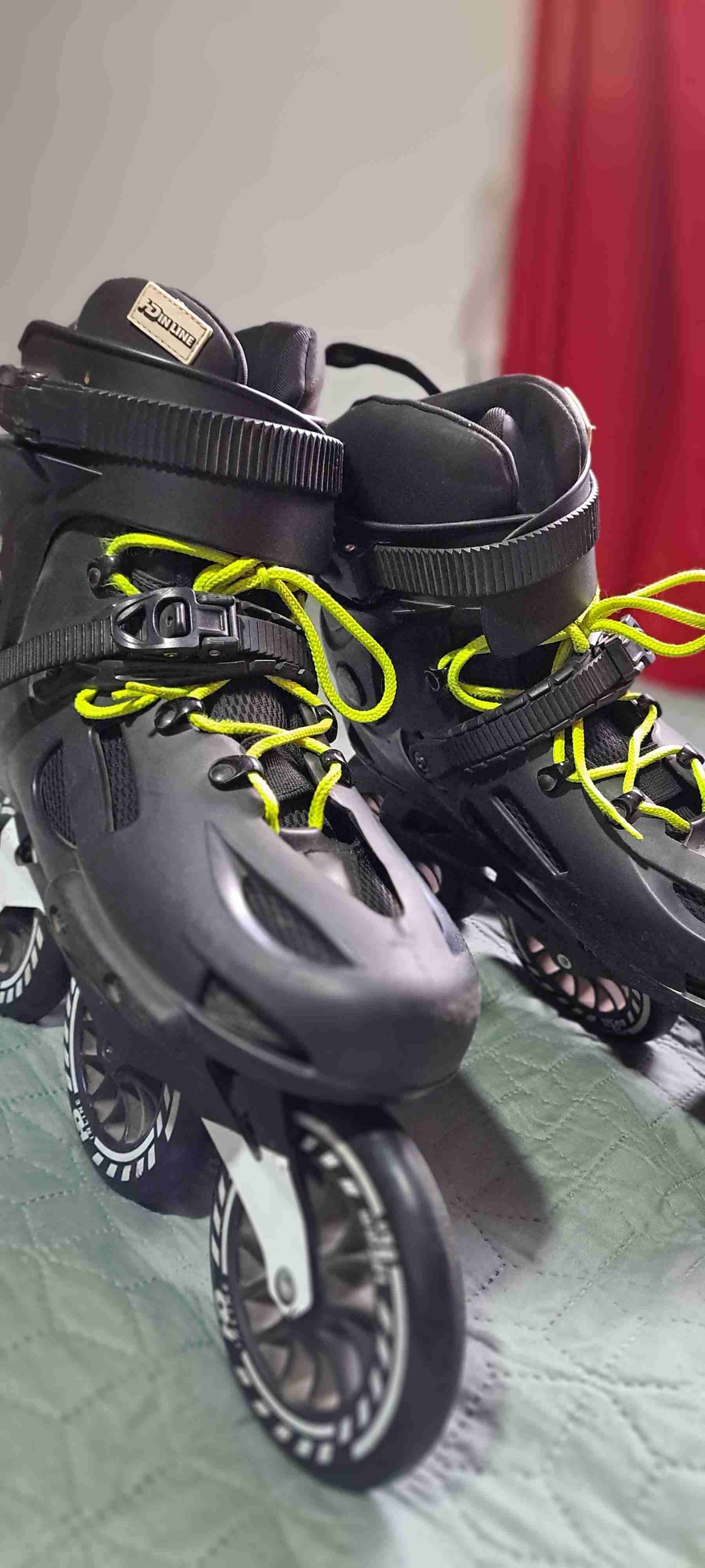 Patines en línea negros con detalles verdes - miniatura 4