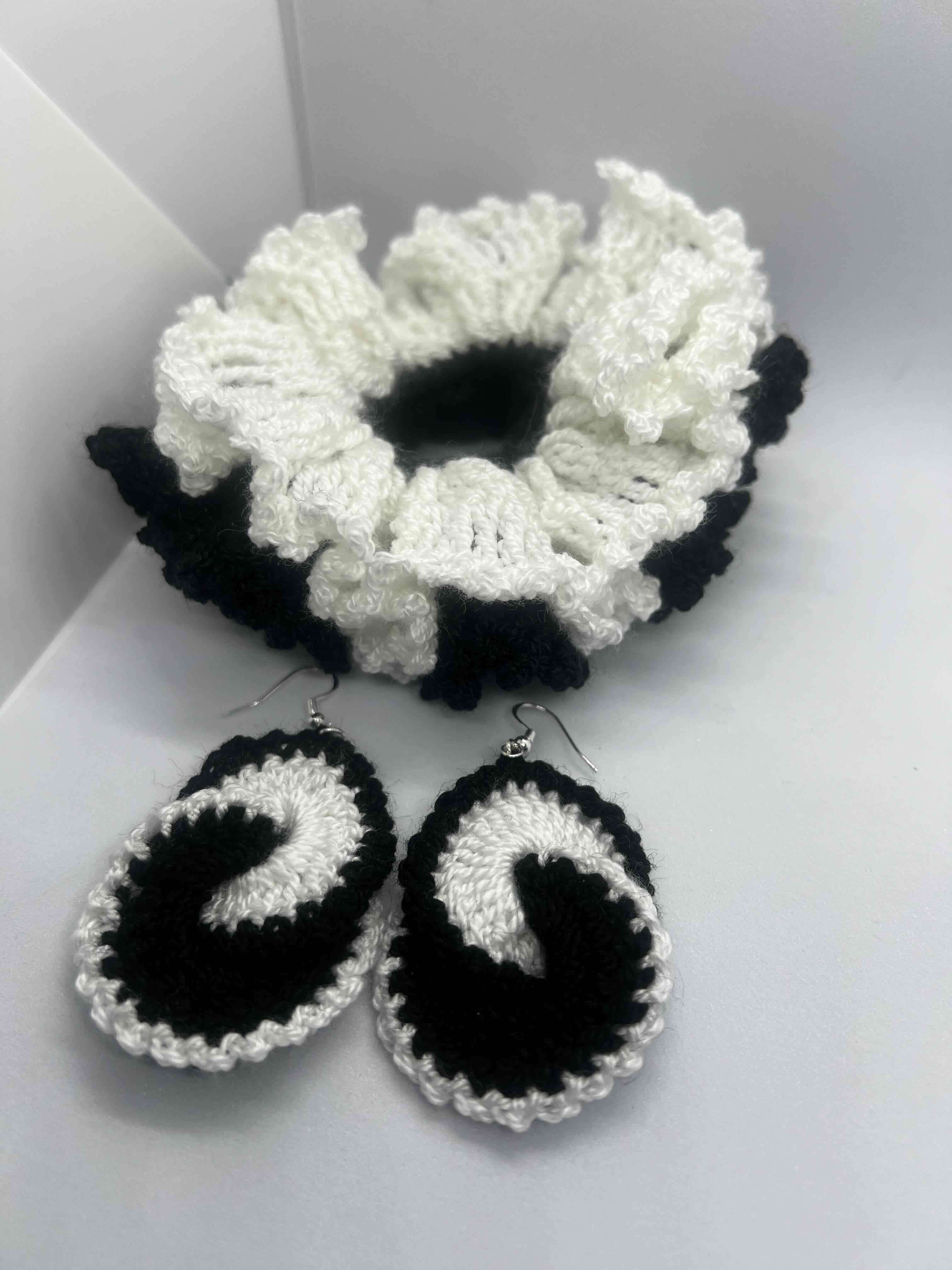 Set tejido de aros y moño