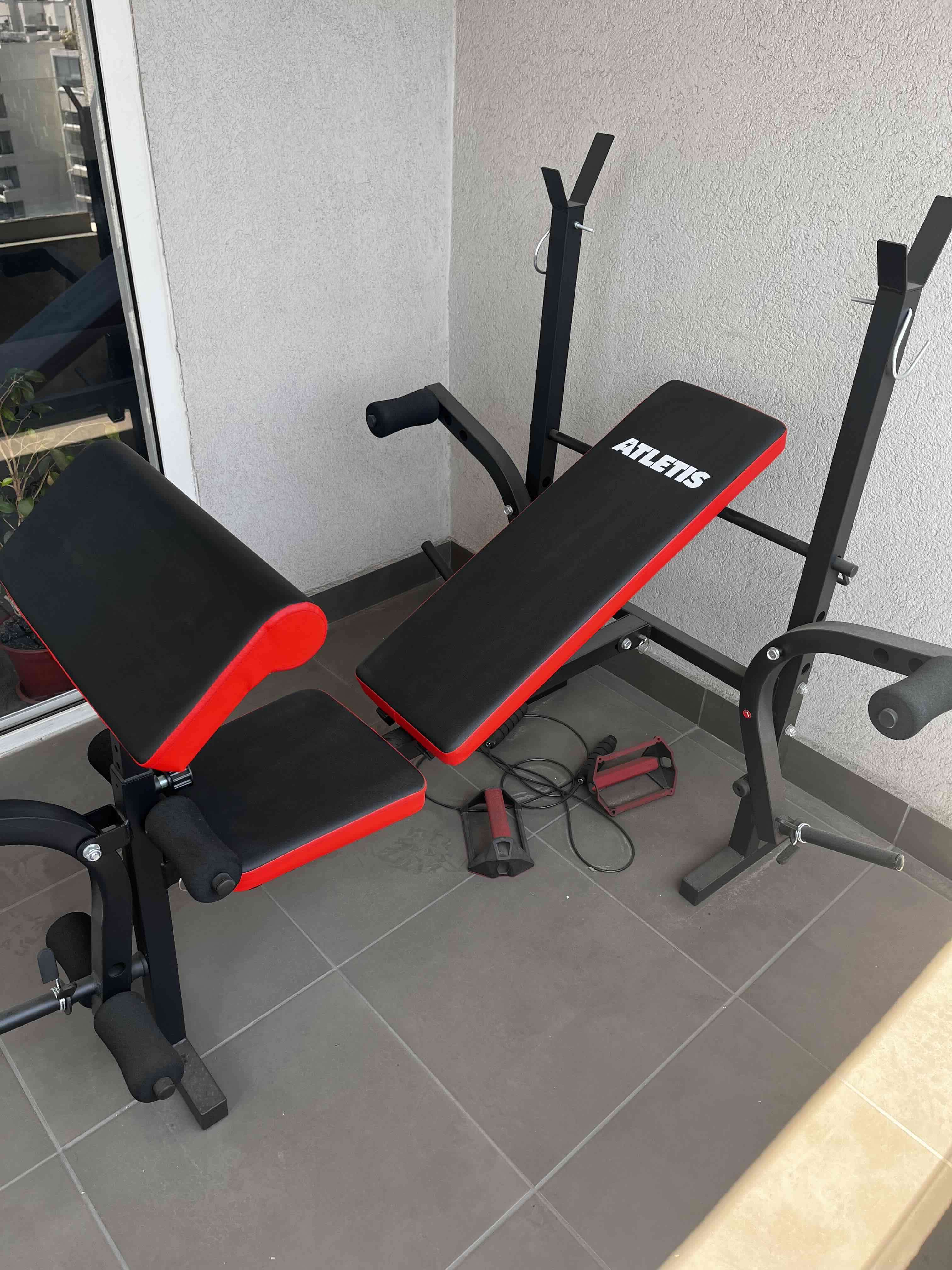Banco de pesas Atletic negro y rojo