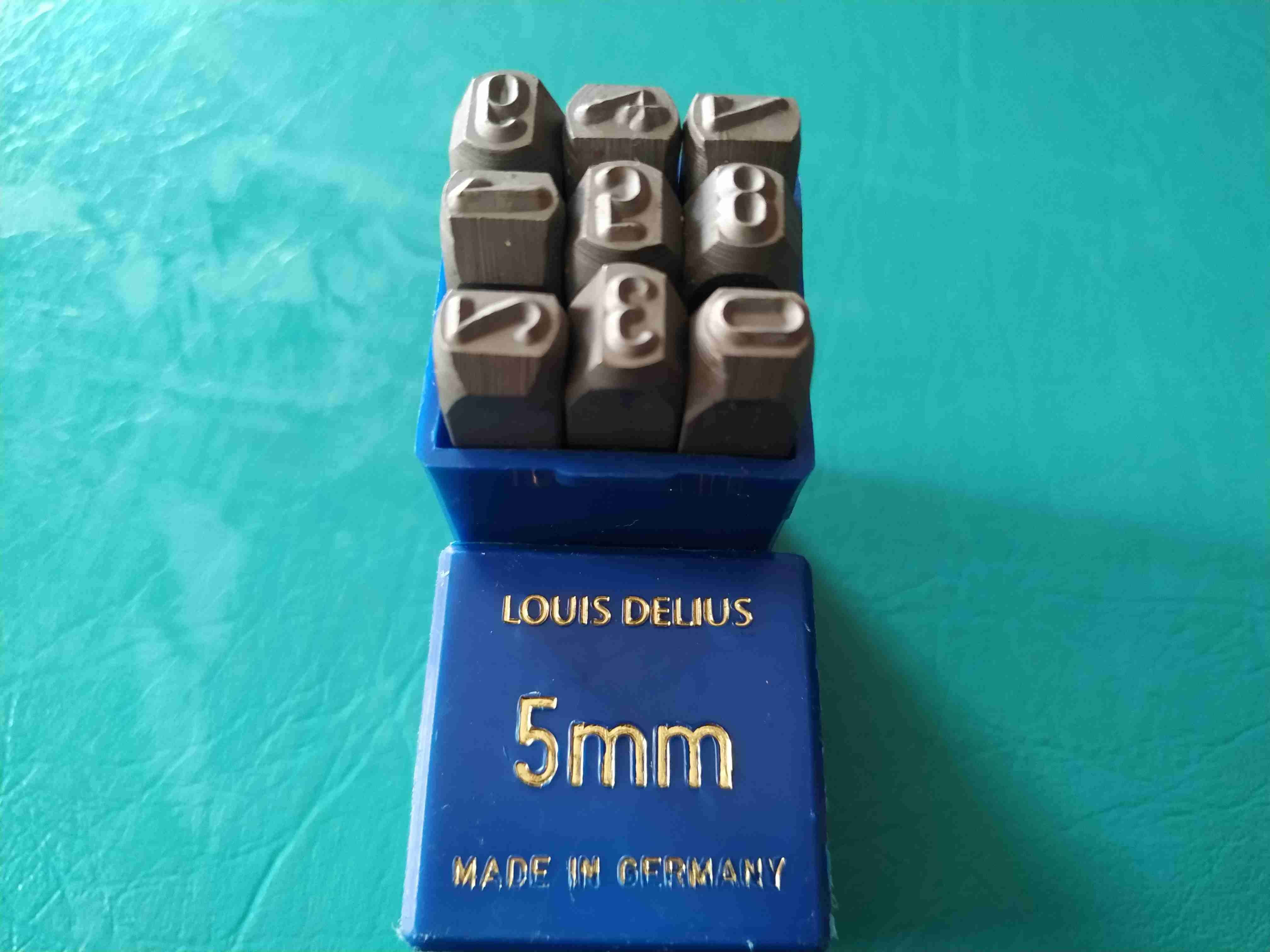 Set de letras y números de golpe 5mm - miniatura 2