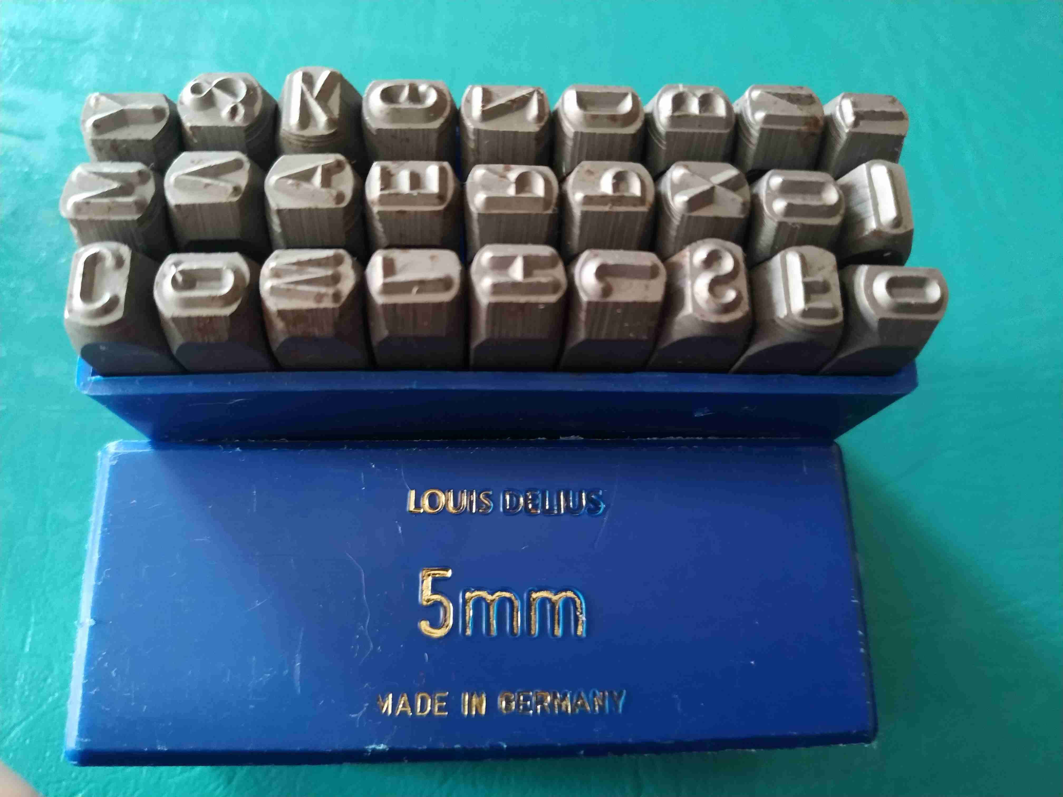 Set de letras y números de golpe 5mm - miniatura 3