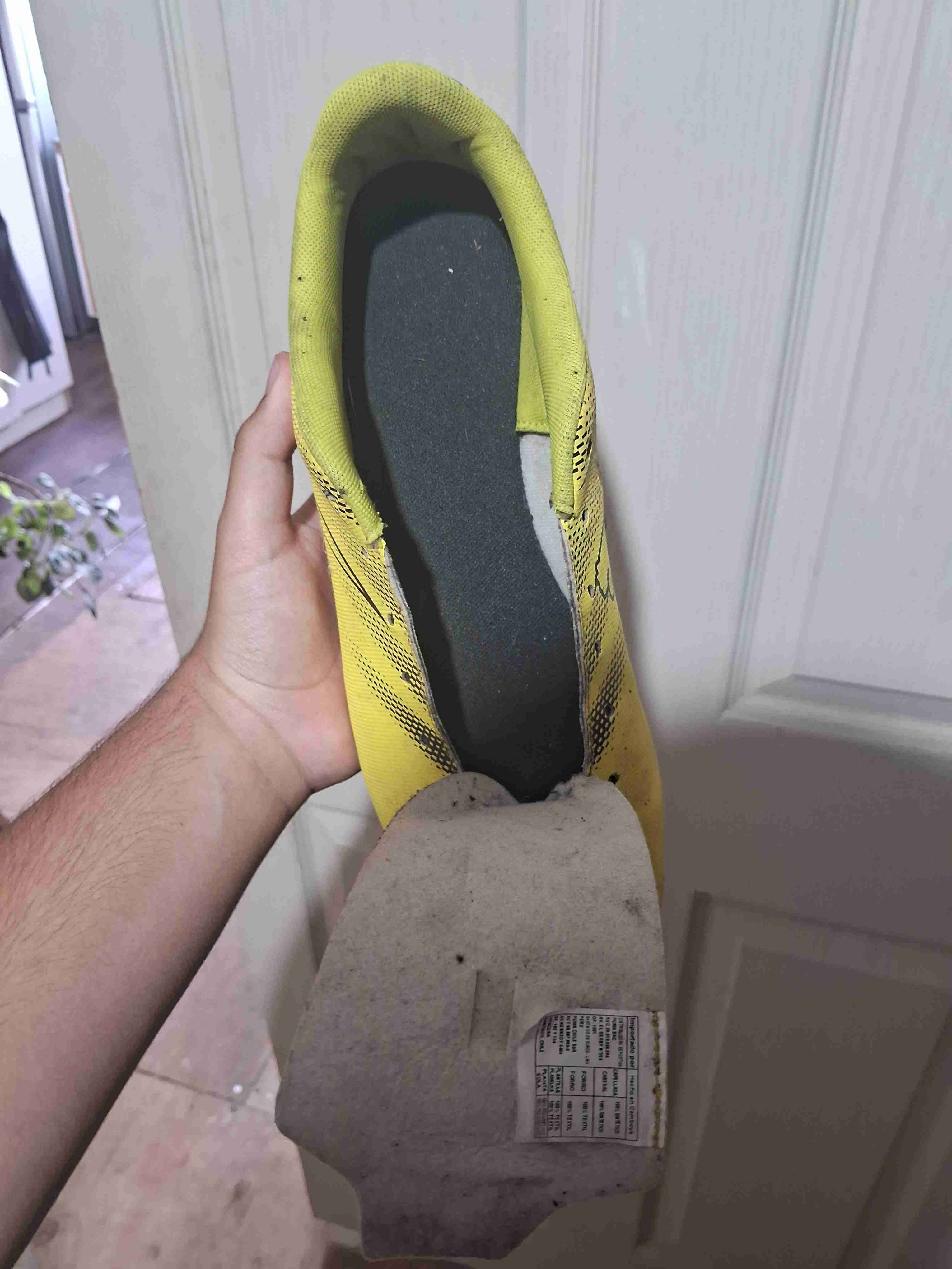 Zapatillas deportivas amarillas - miniatura 2