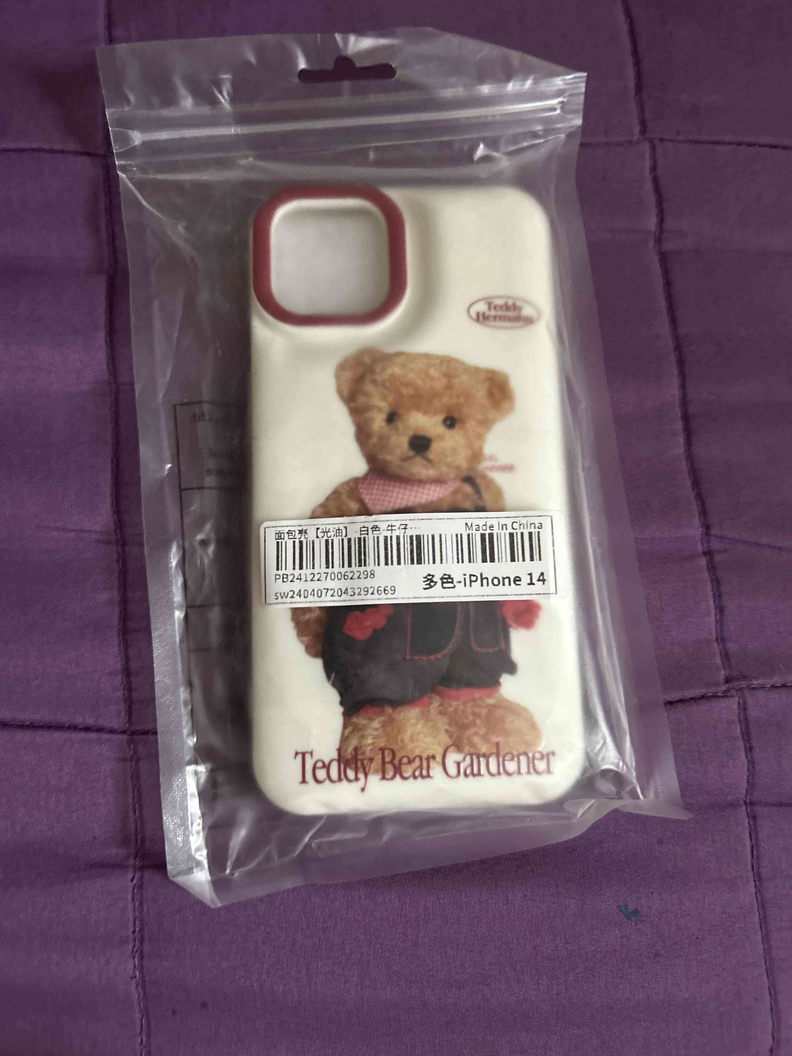Funda de iPhone 14 con osito