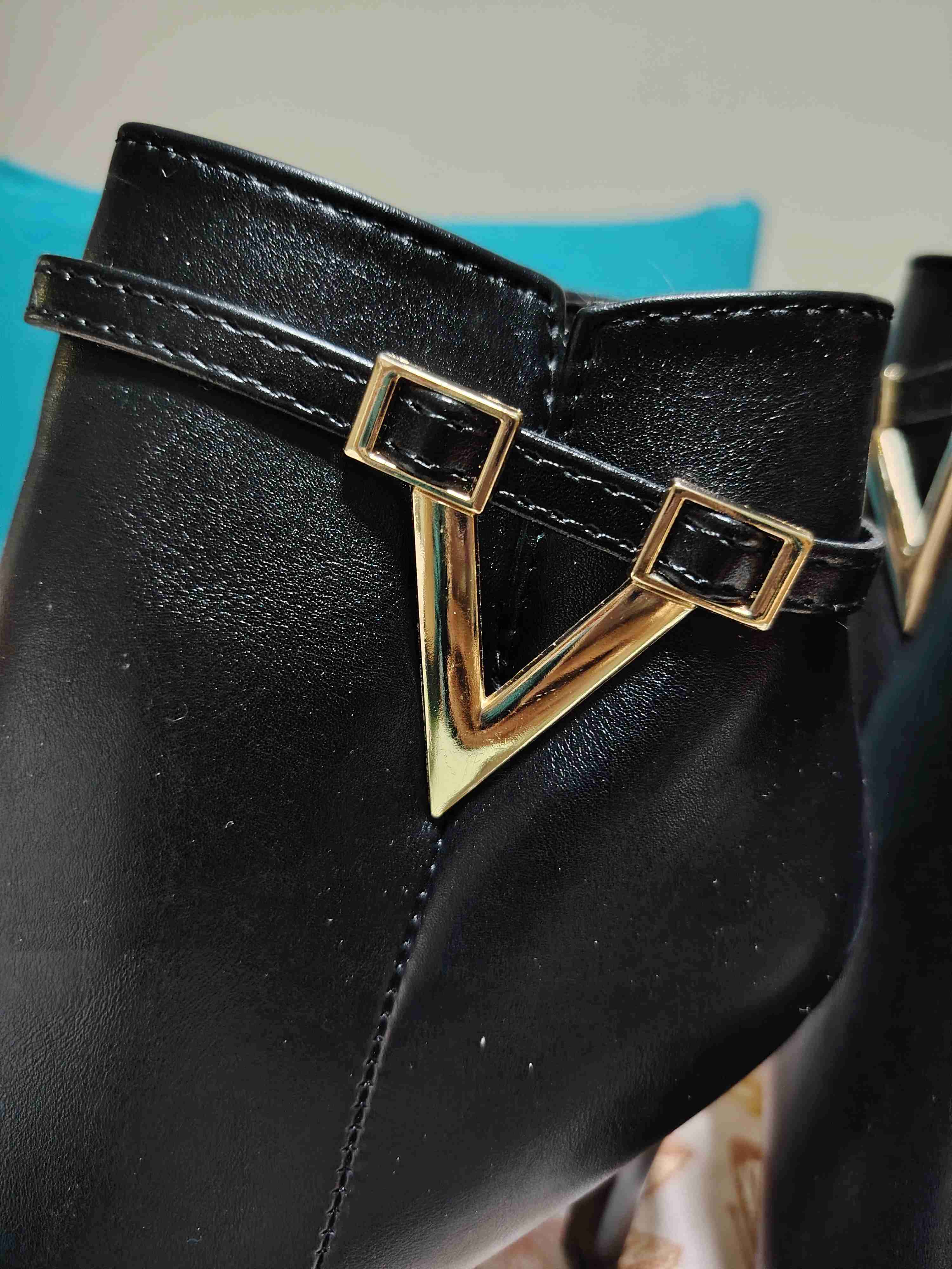 Botines negros con tacón alto - miniatura 4