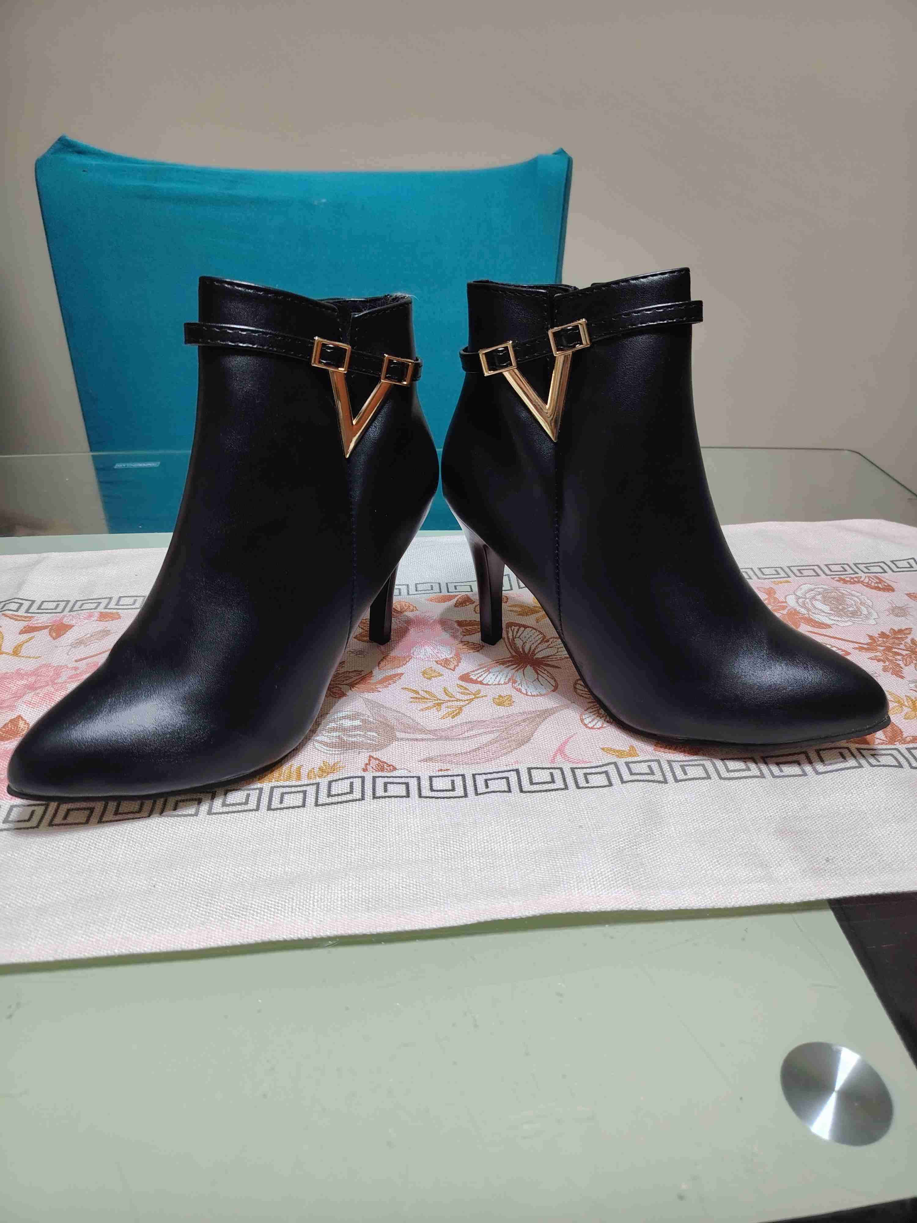 Botines negros con tacón alto - miniatura 6