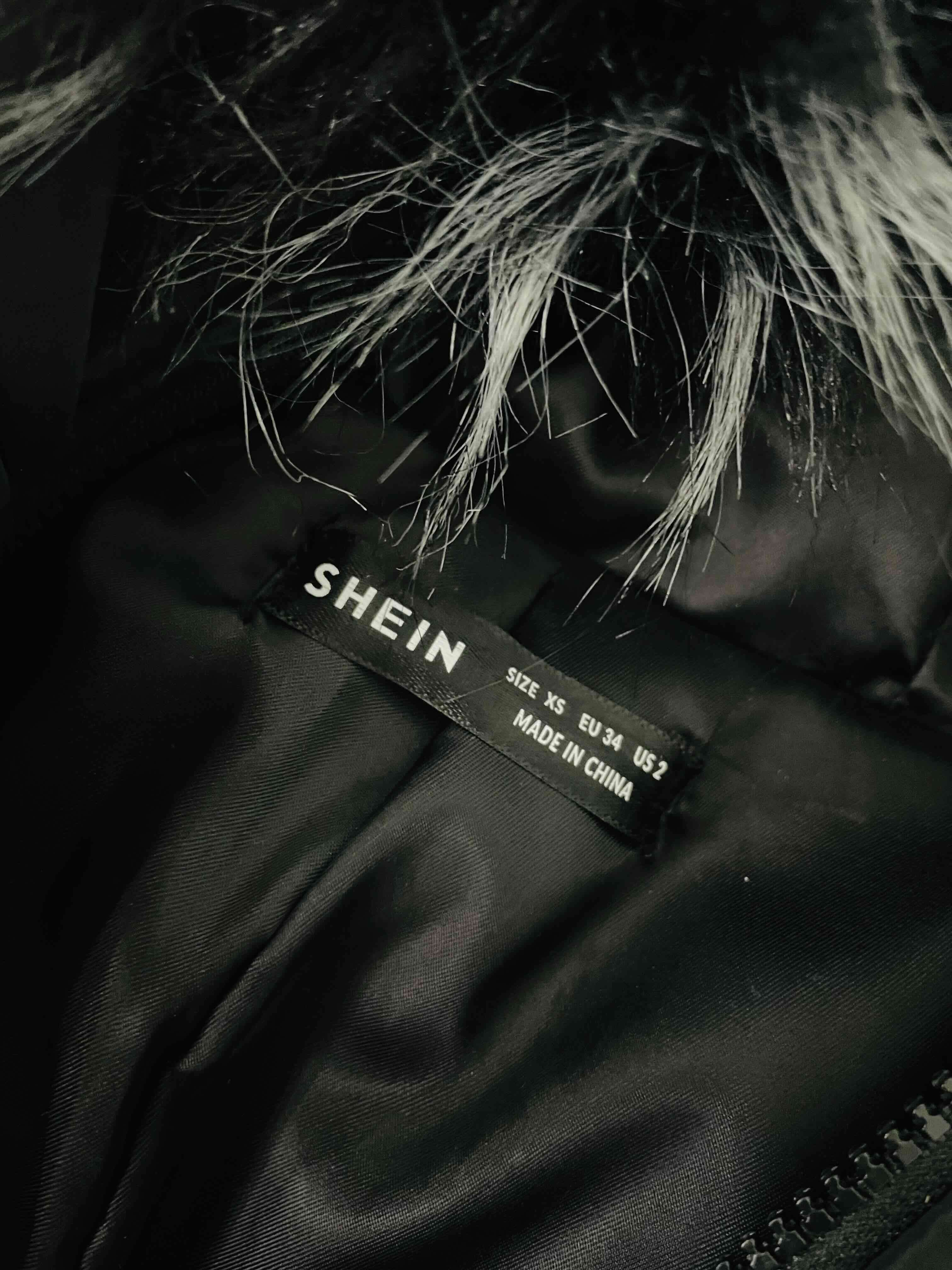 Chaqueta puff con capucha de piel - miniatura 2