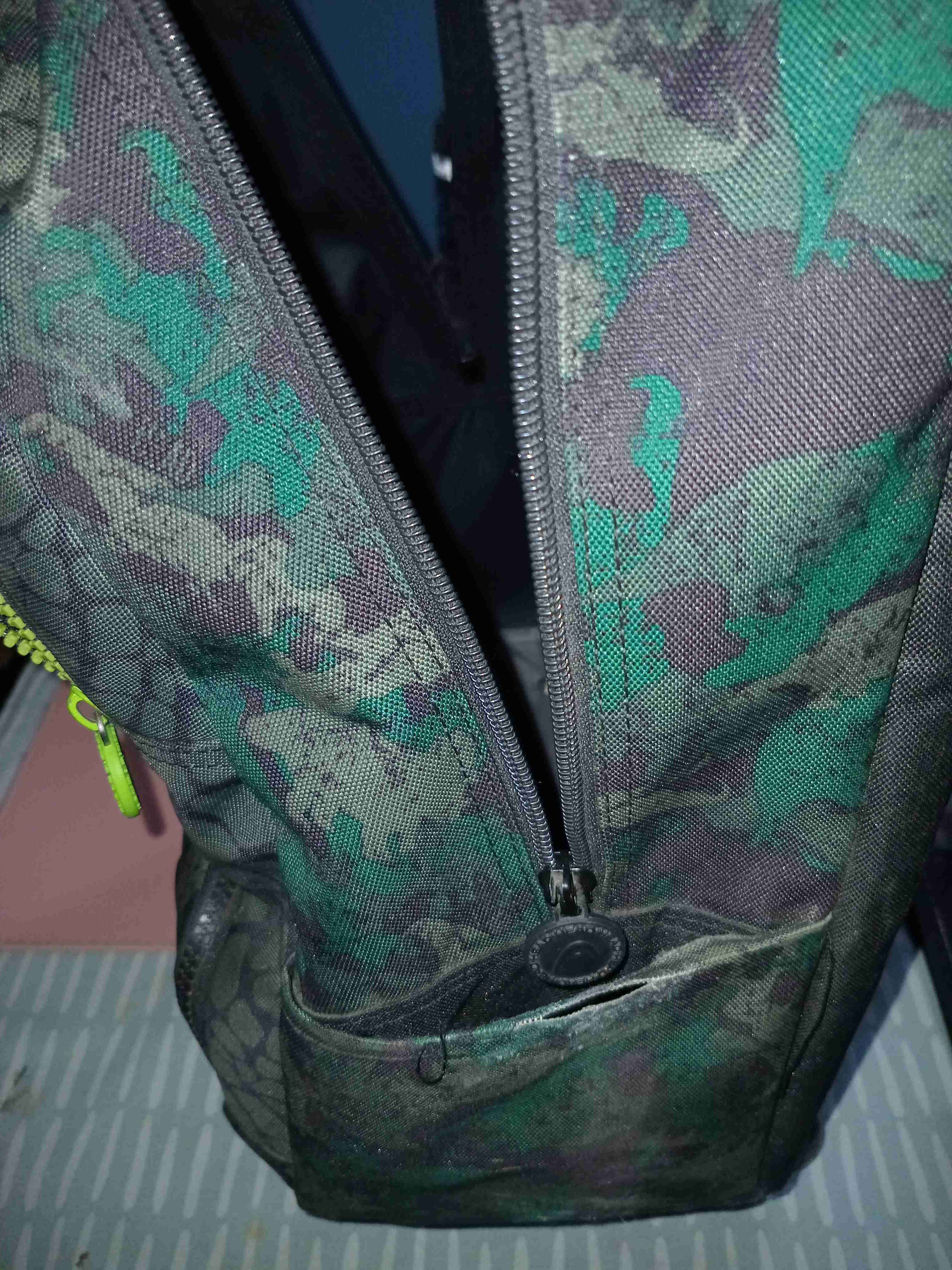 Mochila infantil T-Rex verde - miniatura 6