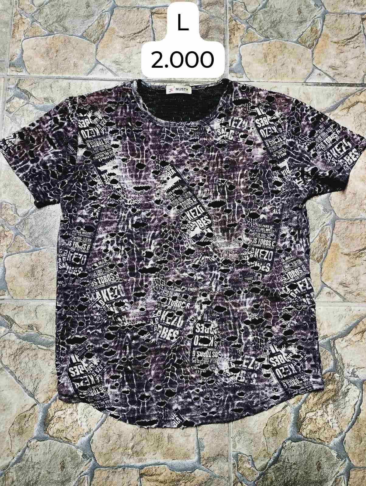 Polera estampado y diseño