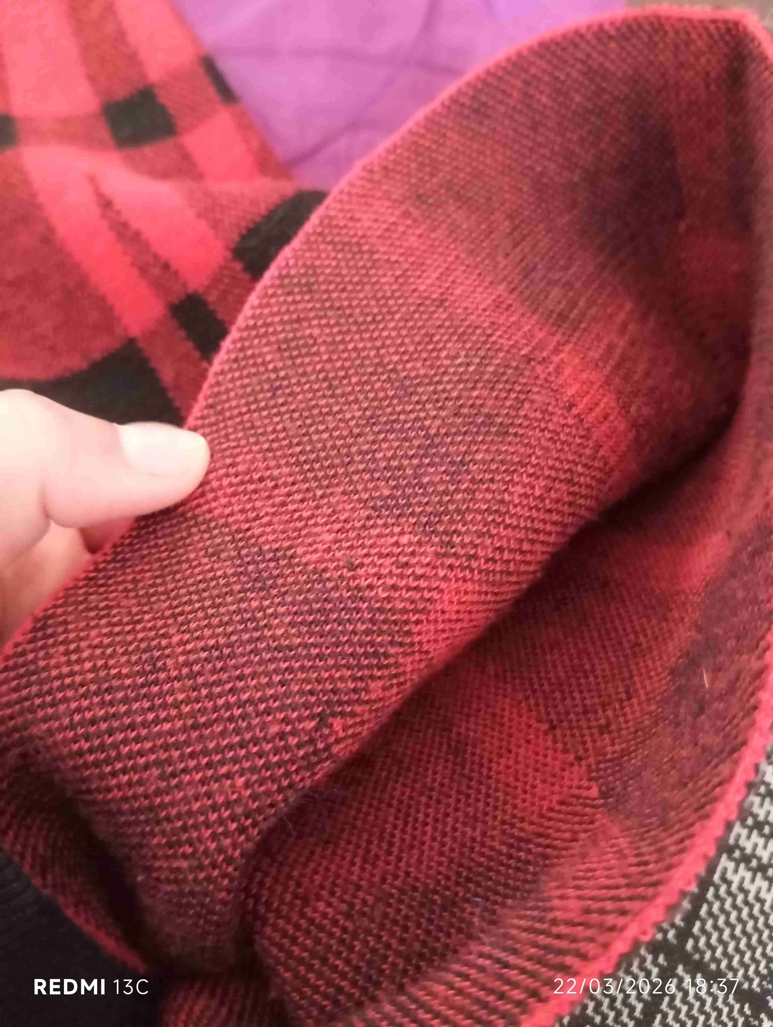 Falda roja a cuadros - miniatura 4