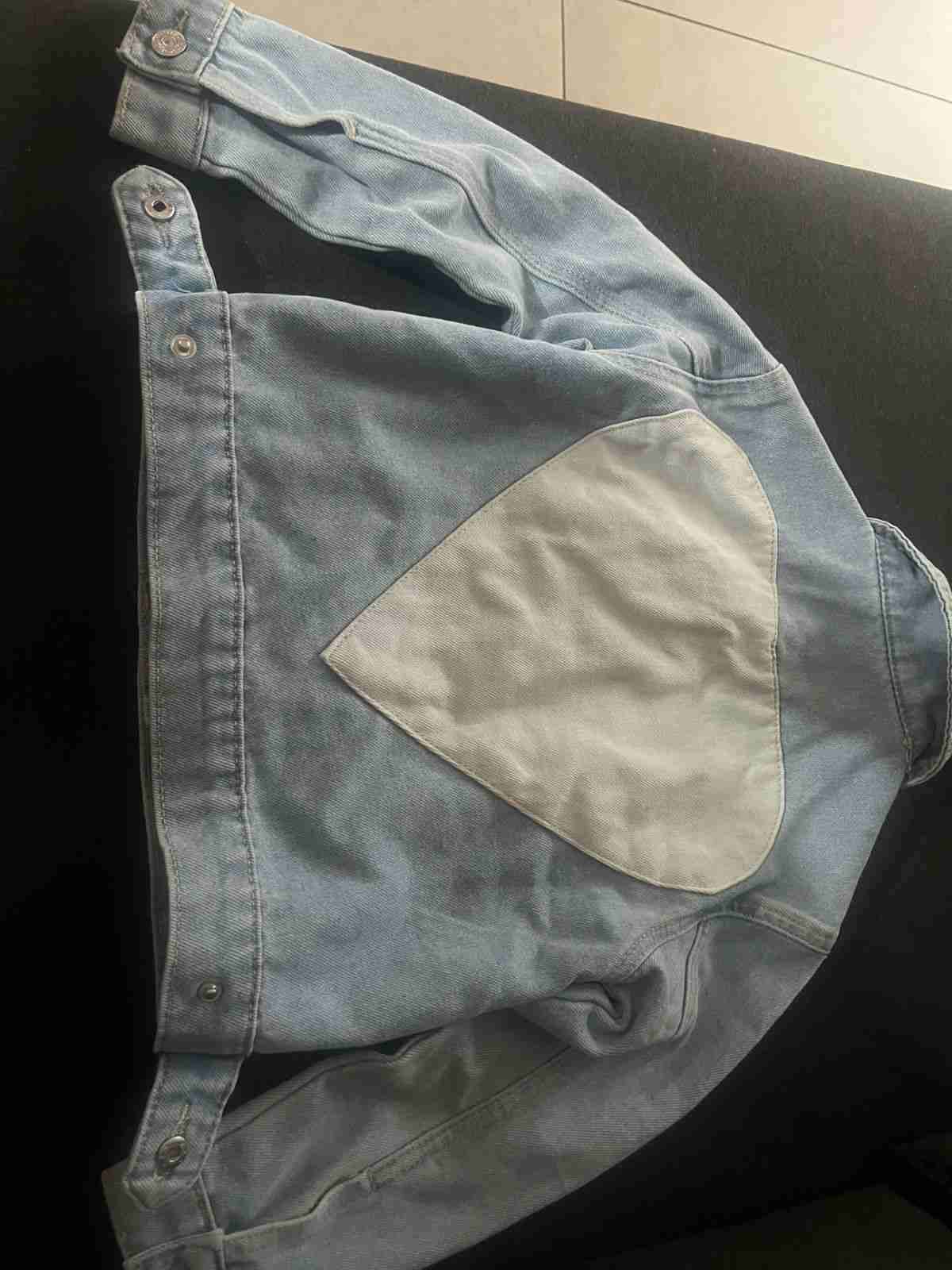 Chaqueta de mezclilla azul claro talla 4 - miniatura 2