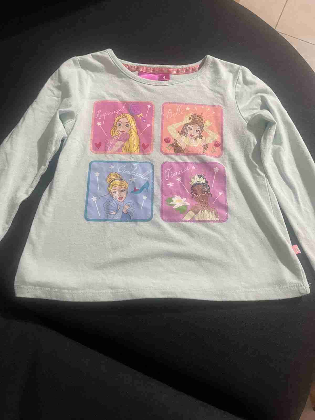 Polera infantil de princesas Disney talla 4
