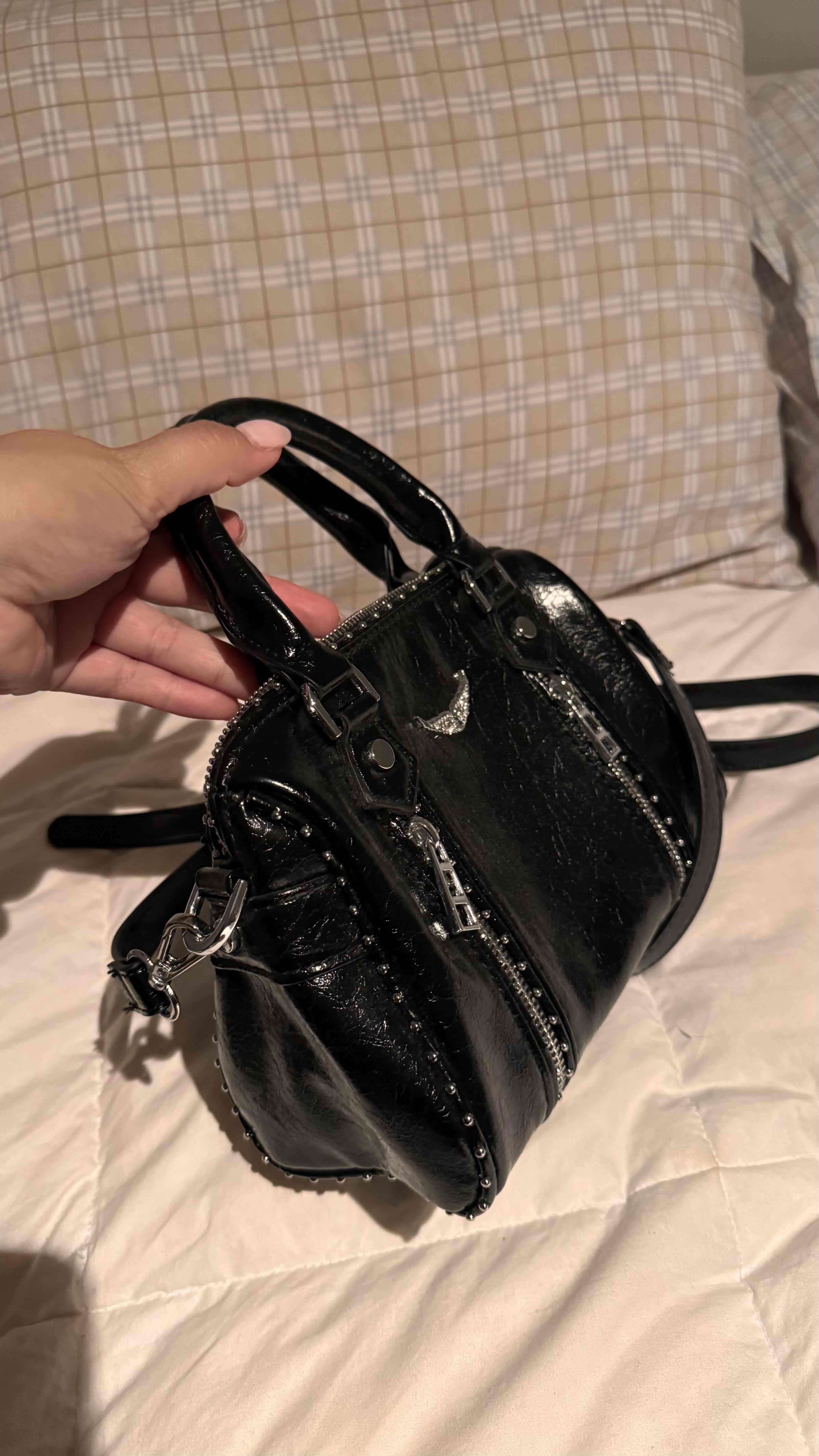 Bolso negro con tachas - miniatura 4