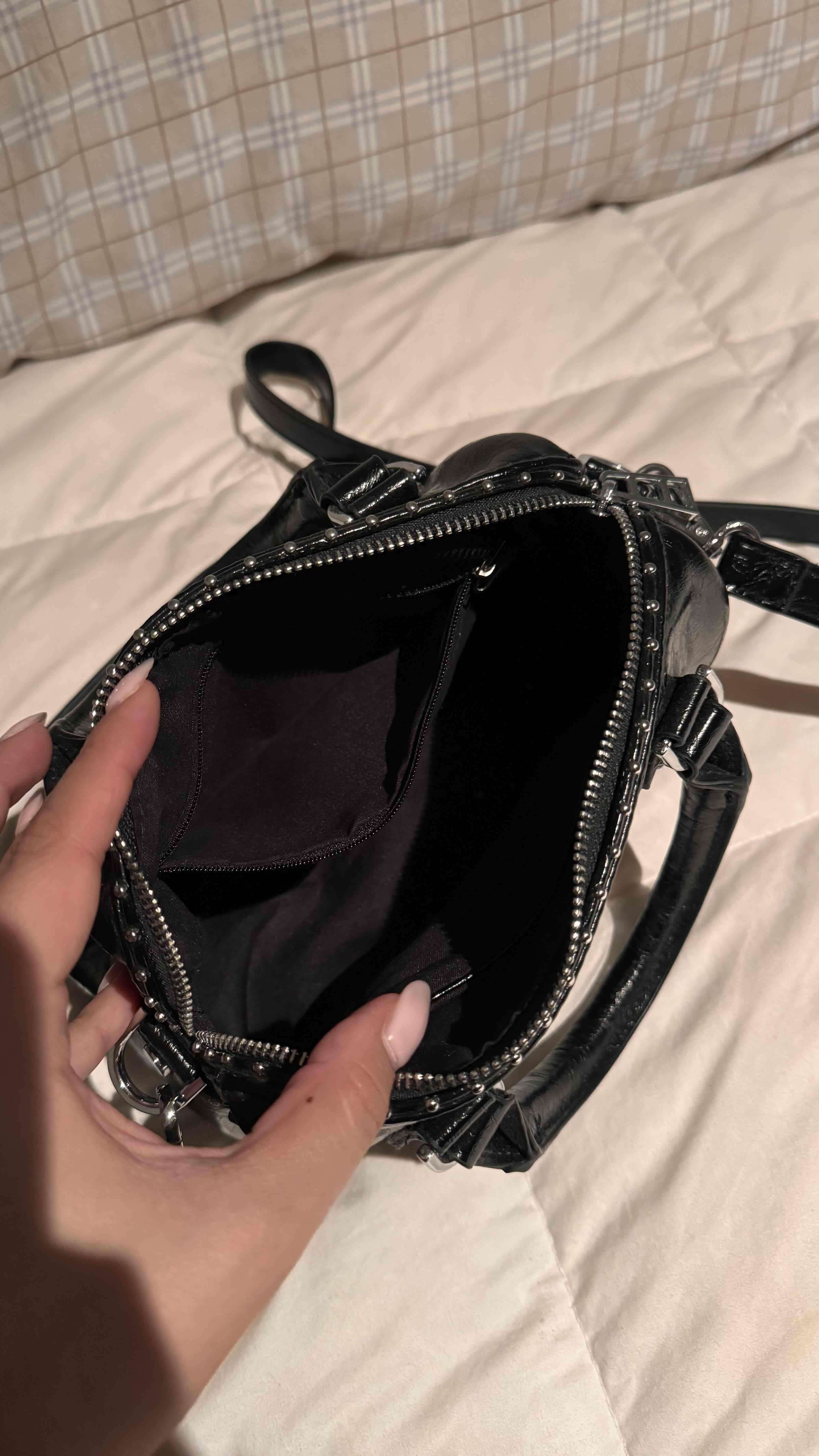 Bolso negro con tachas - miniatura 5