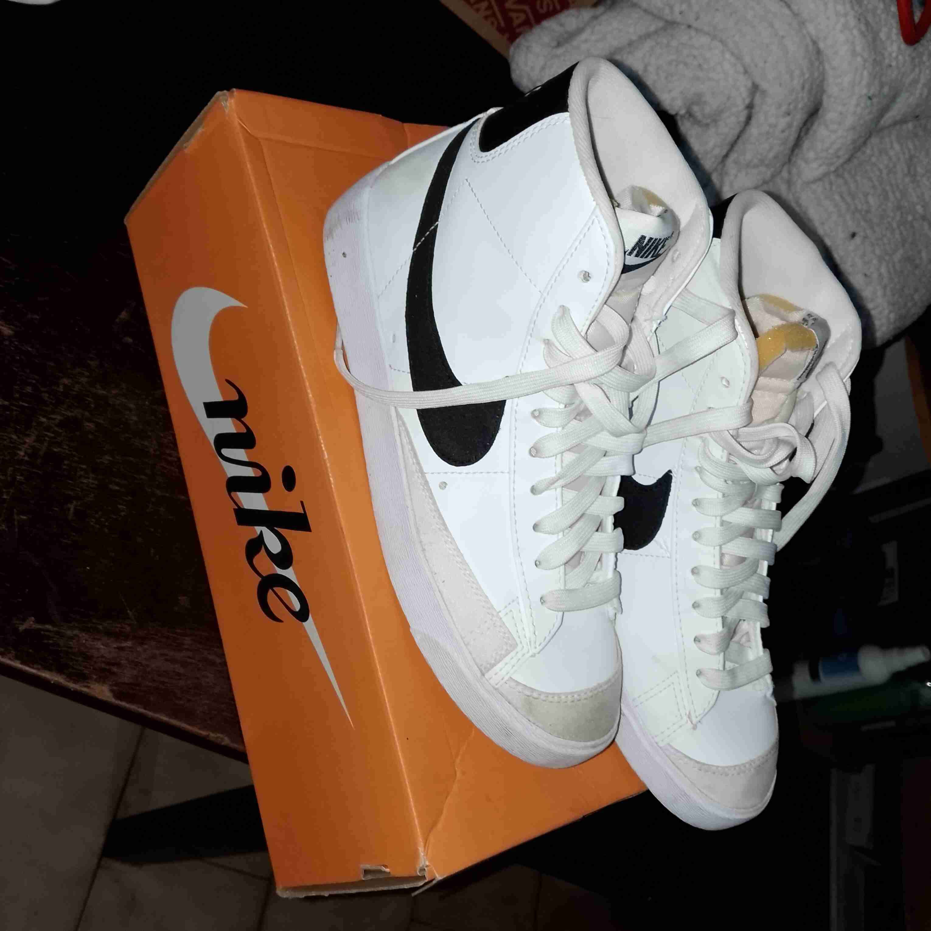 Zapatillas Nike Blazer Mid blancas - miniatura 4