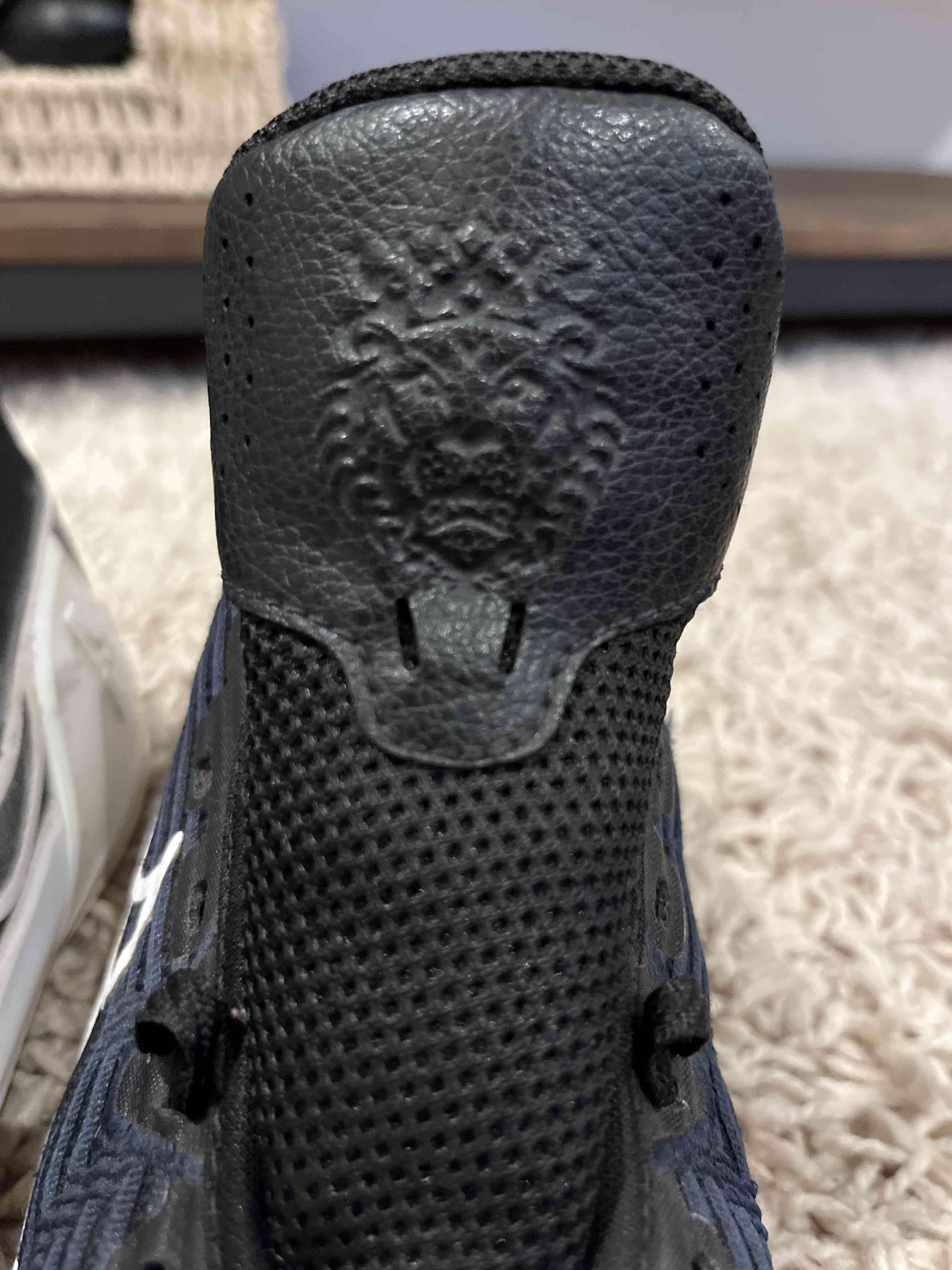 (TALLA 33,5!!)Zapatillas negras Nike deportivas - miniatura 6