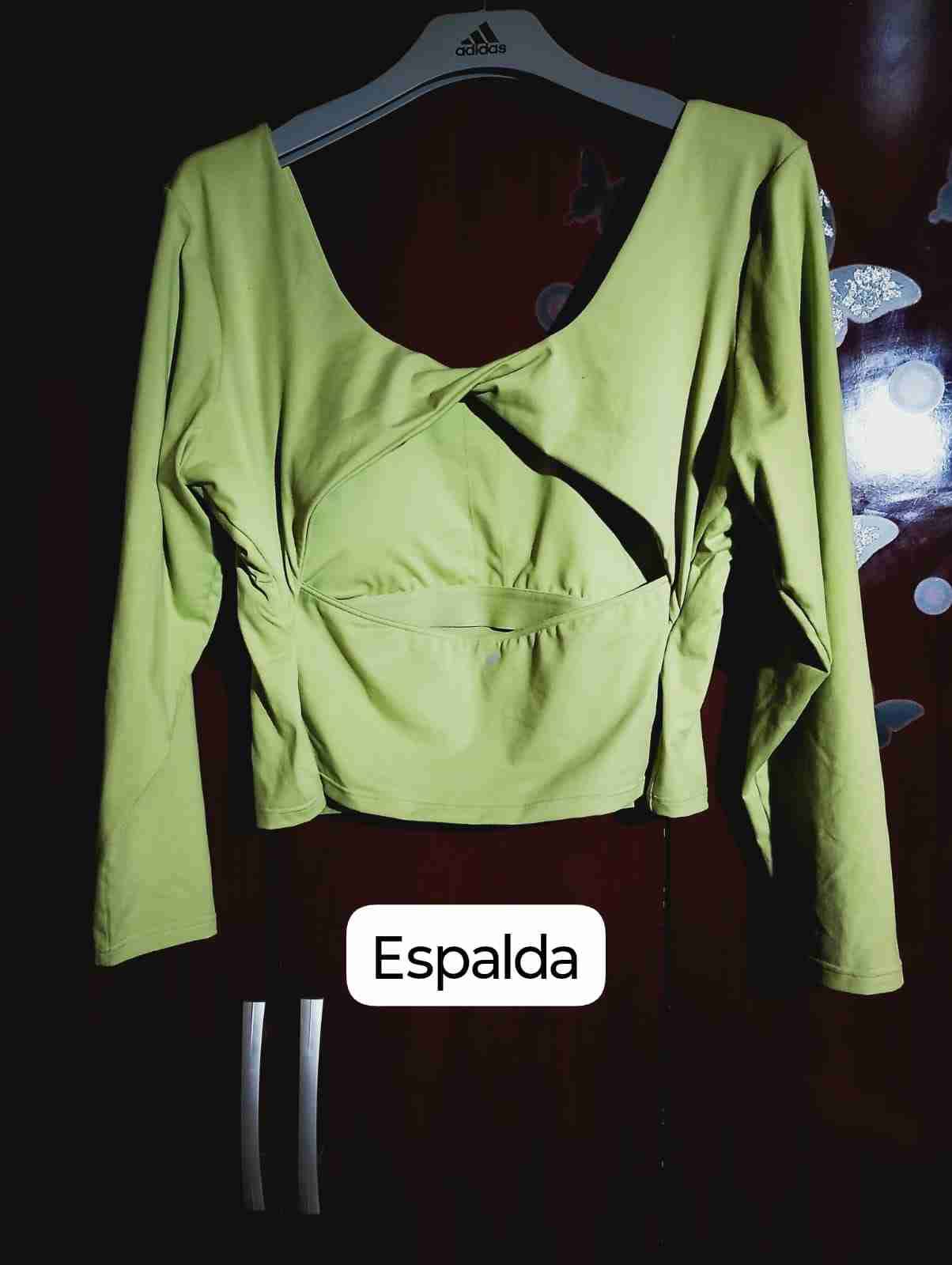 Polera verde claro manga larga - miniatura 2