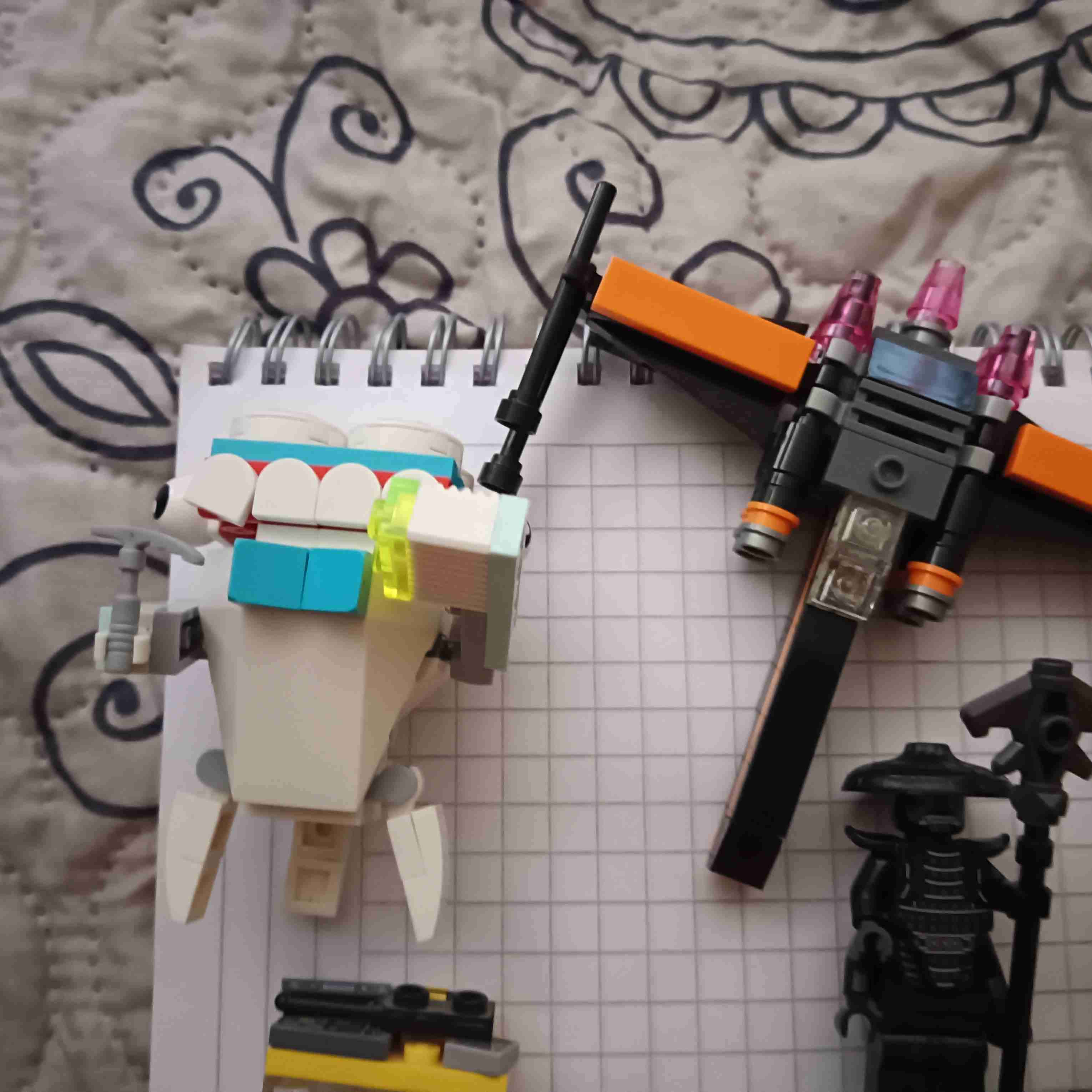 Set de figuras Lego variadas - miniatura 5