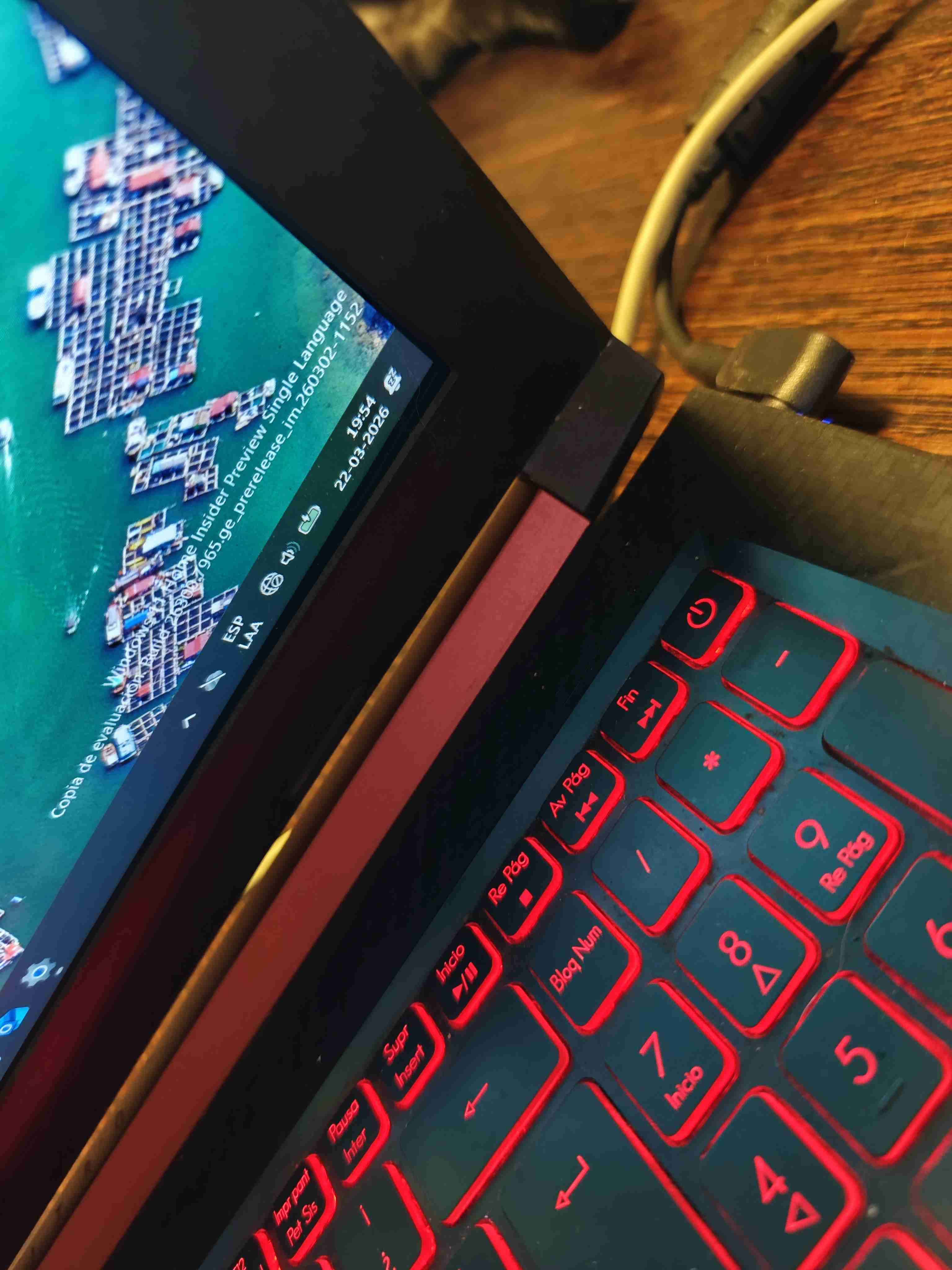 Laptop Acer Nitro 5 - miniatura 2