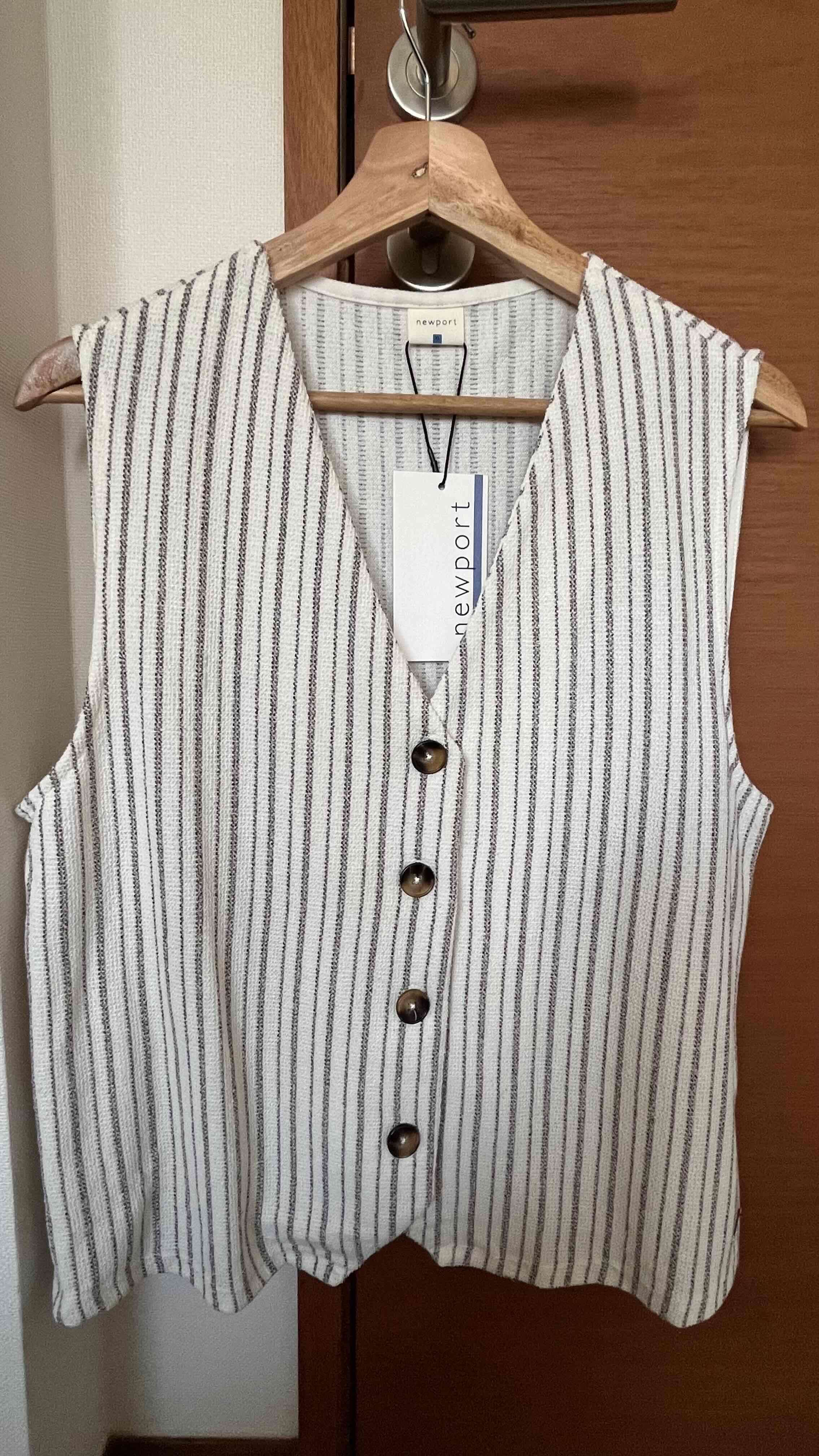 Vest de labilla rayas blanco y café