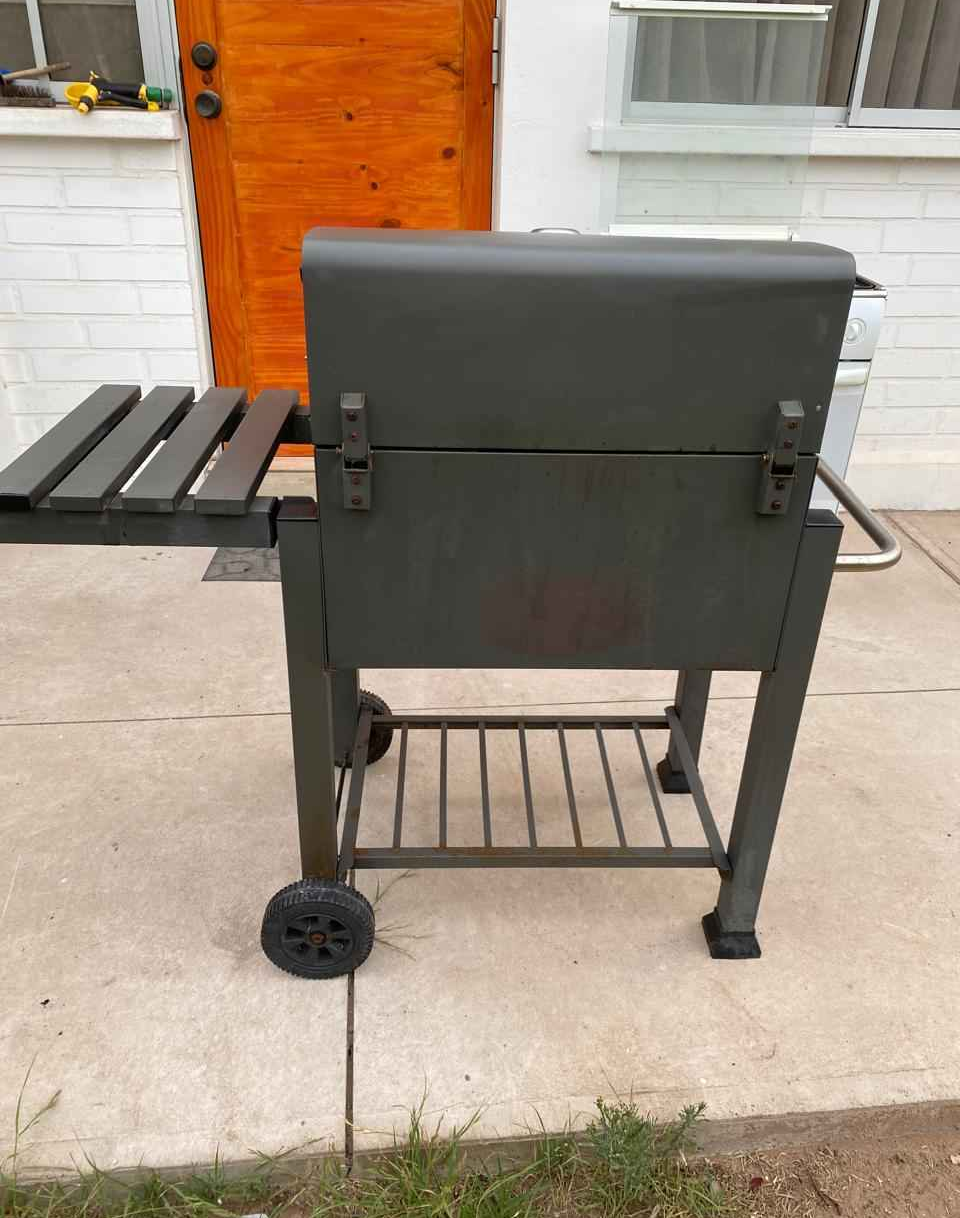 Parrilla de carbón con ruedas - miniatura 2